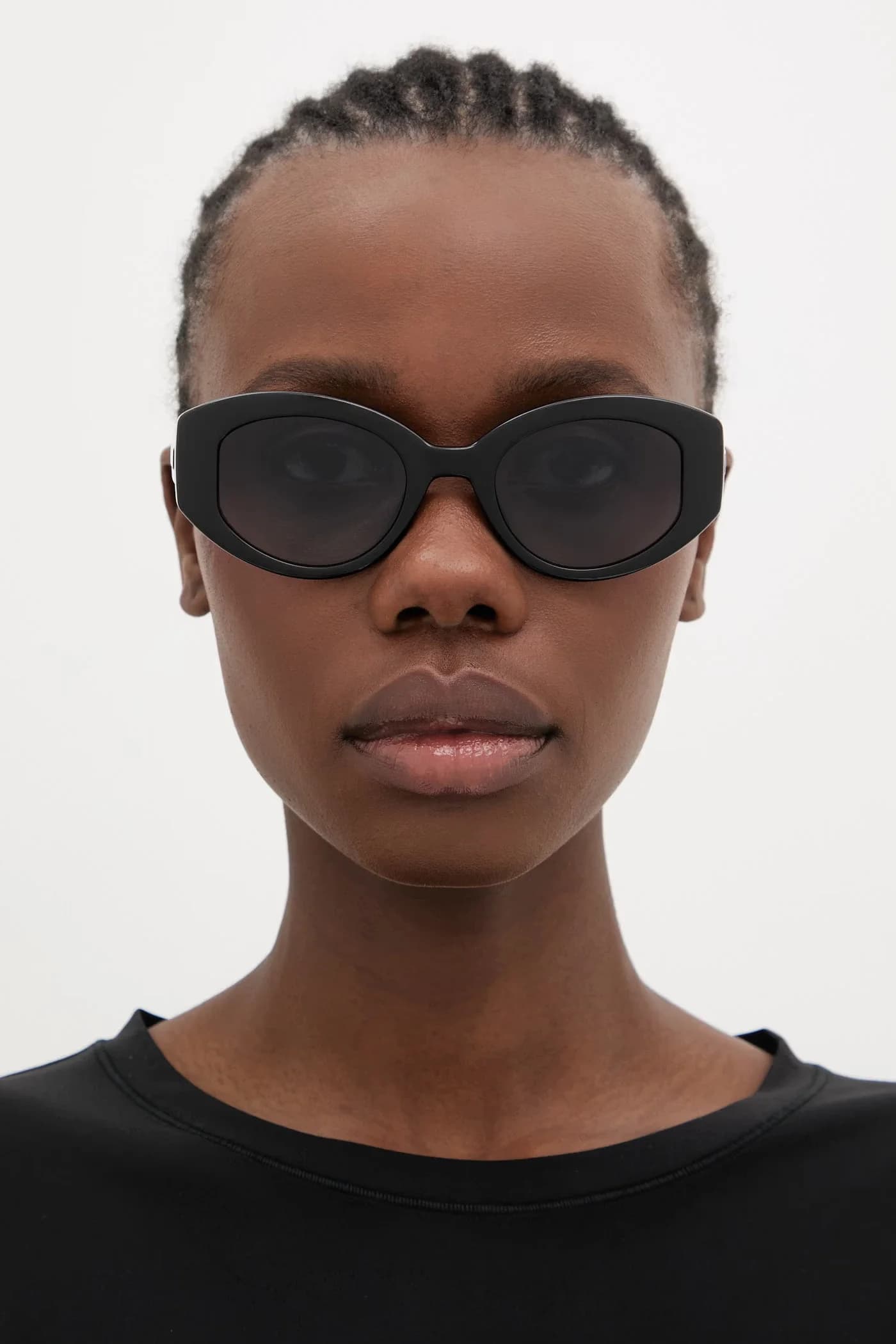 Солнцезащитные очки - фото 6