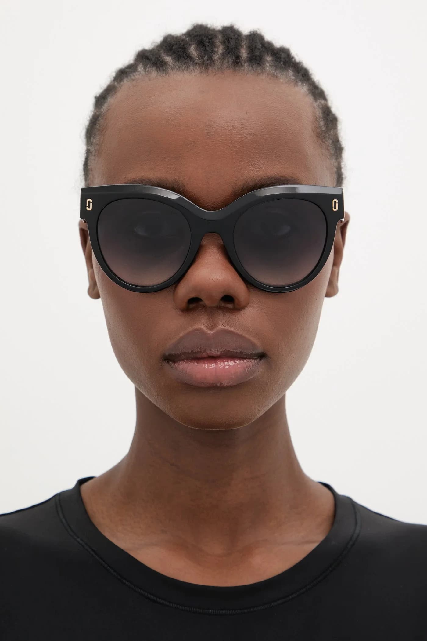 Солнцезащитные очки - фото 7