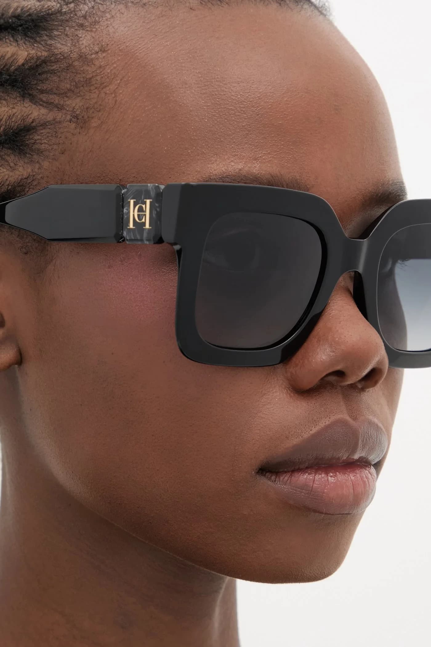 Солнцезащитные очки - фото 8