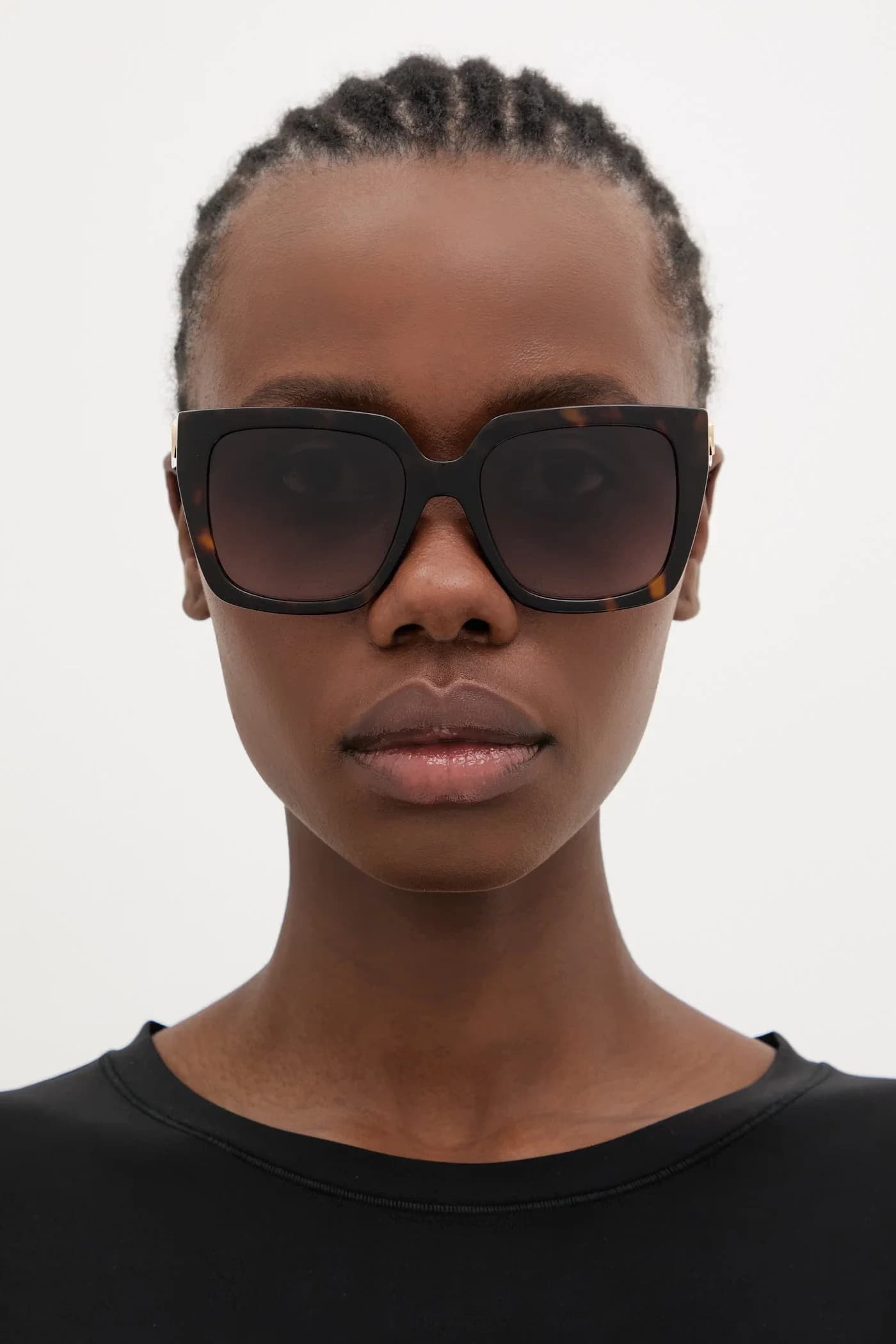 Солнцезащитные очки - фото 6