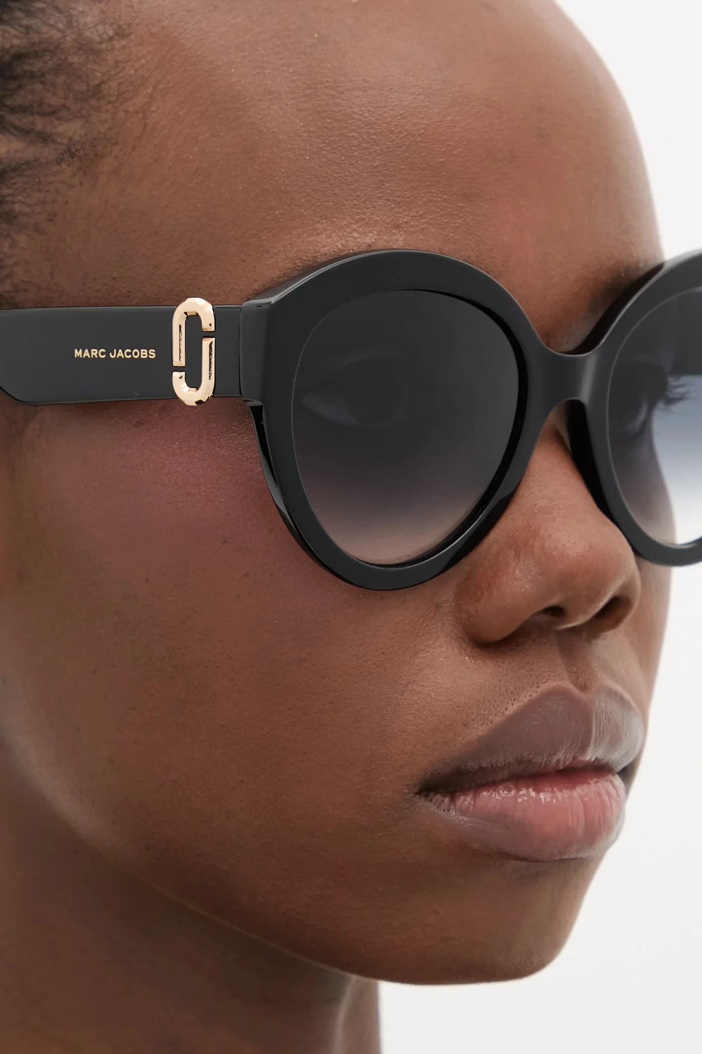 Солнцезащитные очки - фото 7