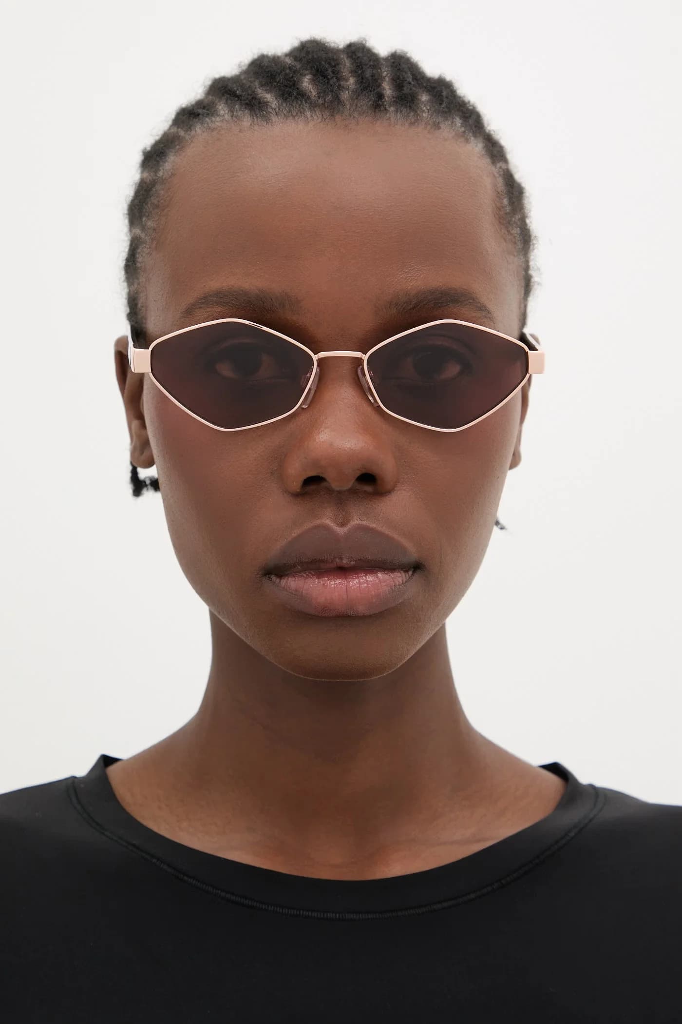 Солнцезащитные очки - фото 6