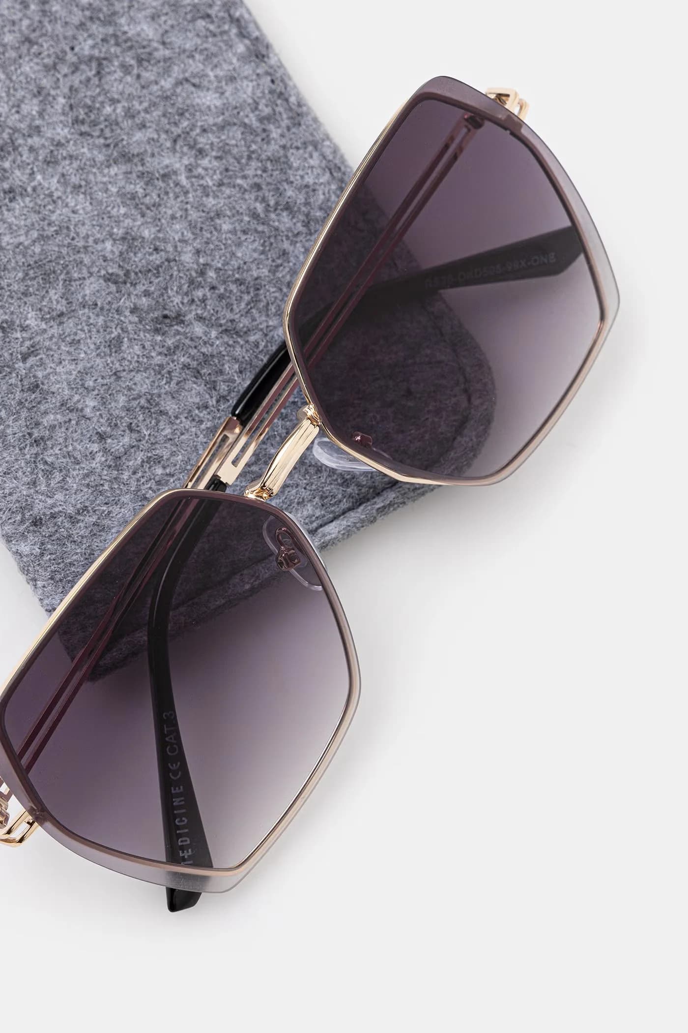 Женские солнцезащитные очки - фото 4