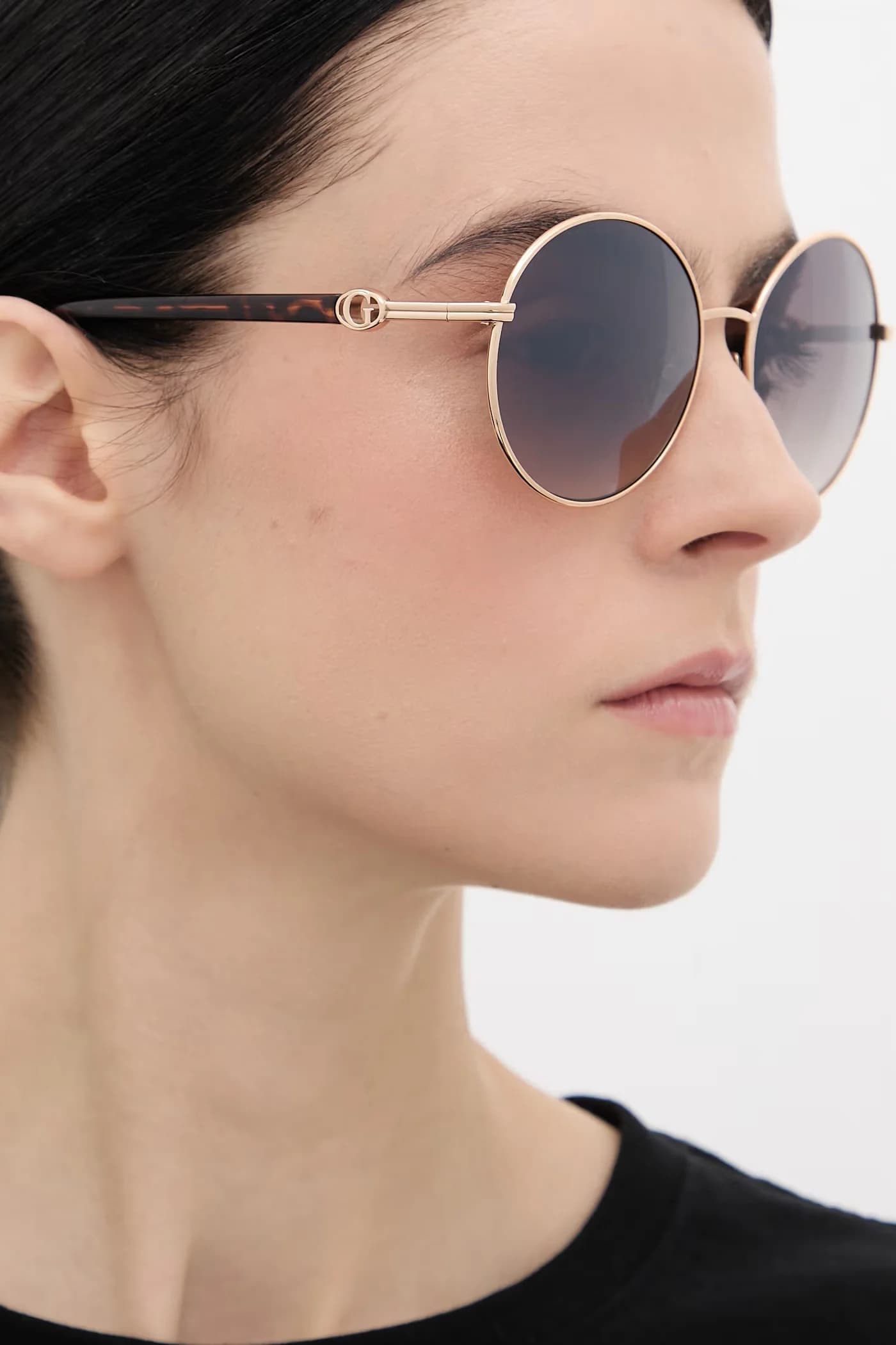 Солнцезащитные очки - фото 10