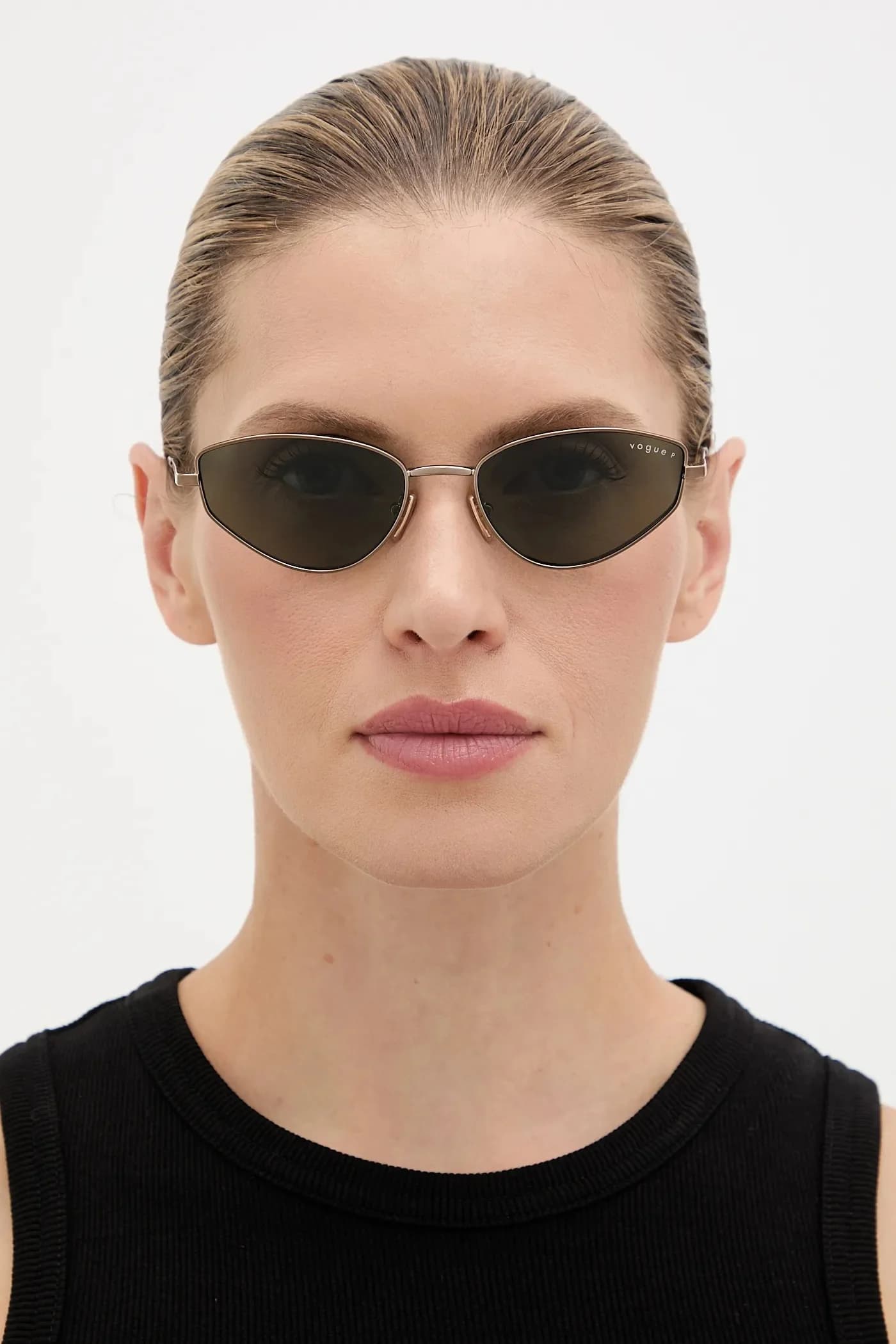 Солнцезащитные очки - фото 7