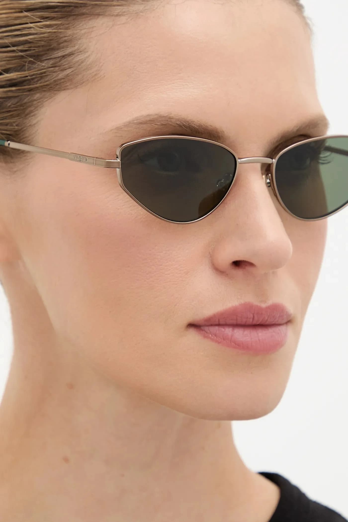 Солнцезащитные очки - фото 8