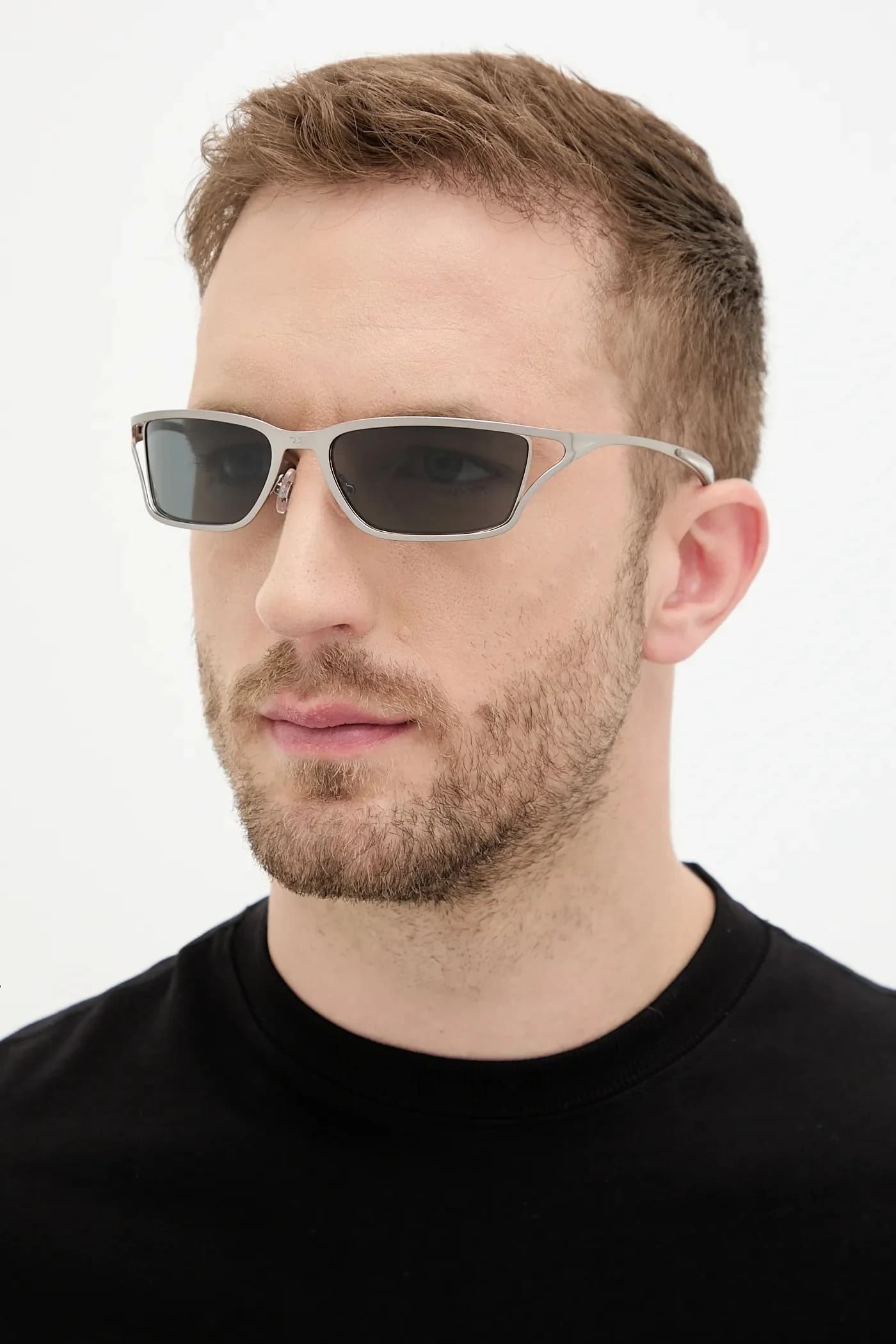 Солнцезащитные очки - фото 2