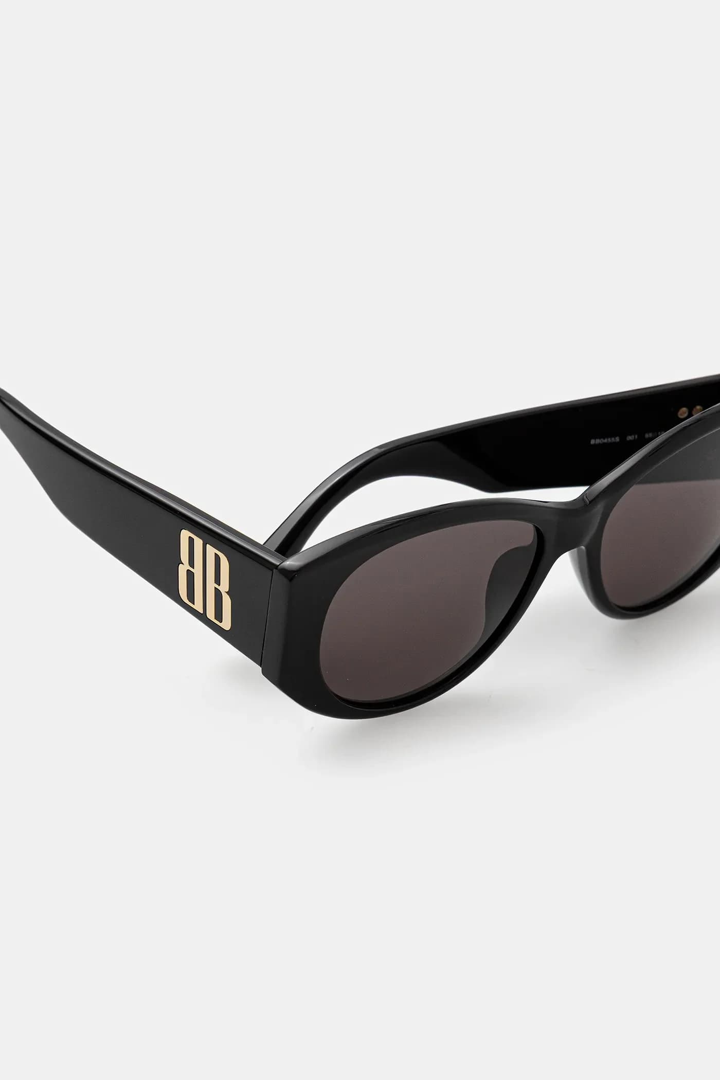 Солнцезащитные очки - фото 4