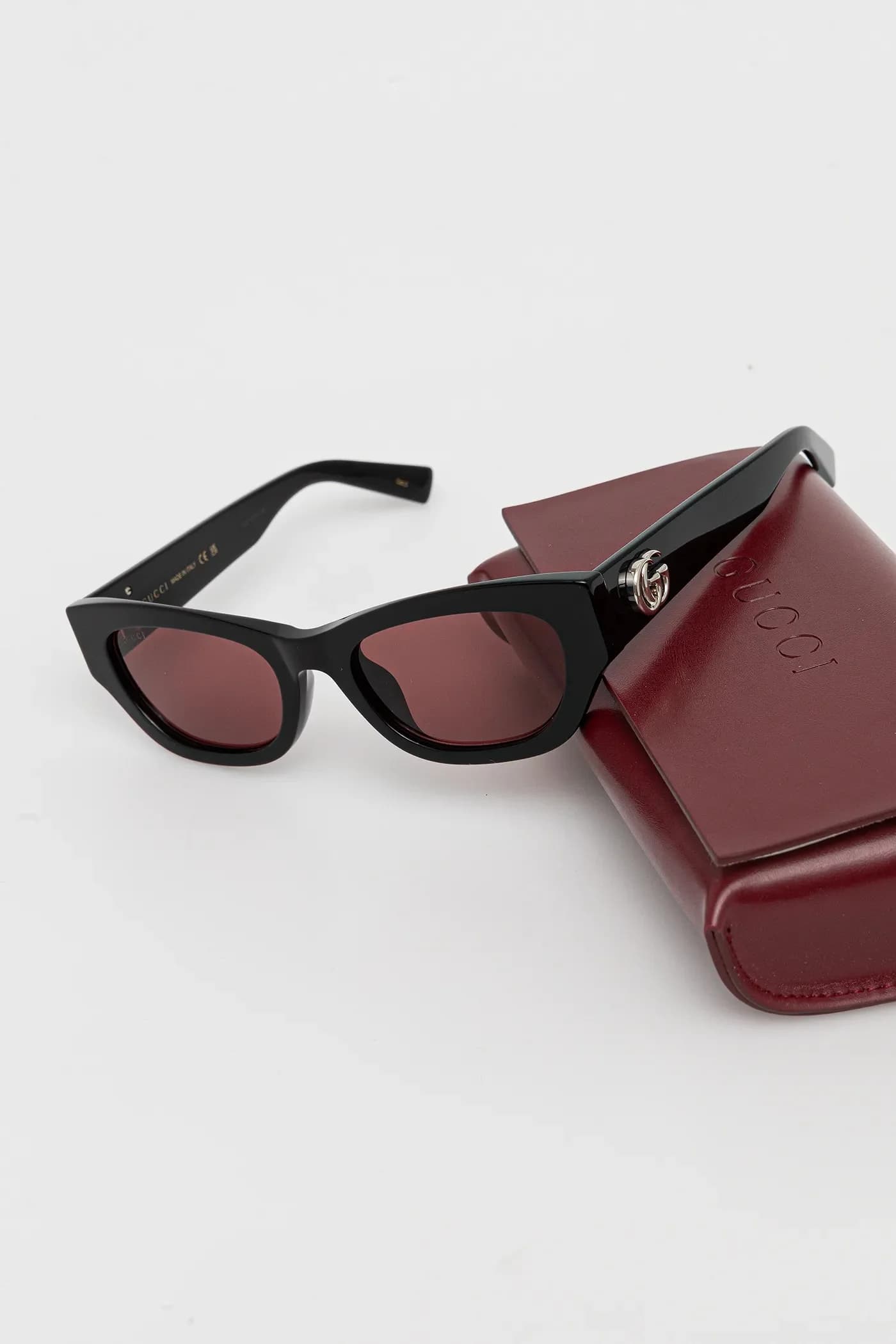 Солнцезащитные очки - фото 4