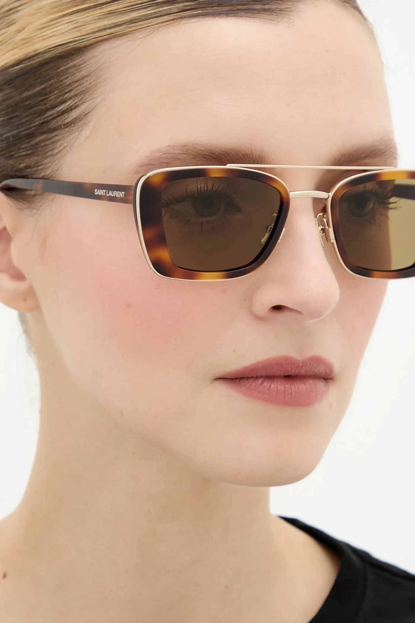 Солнцезащитные очки - фото 9