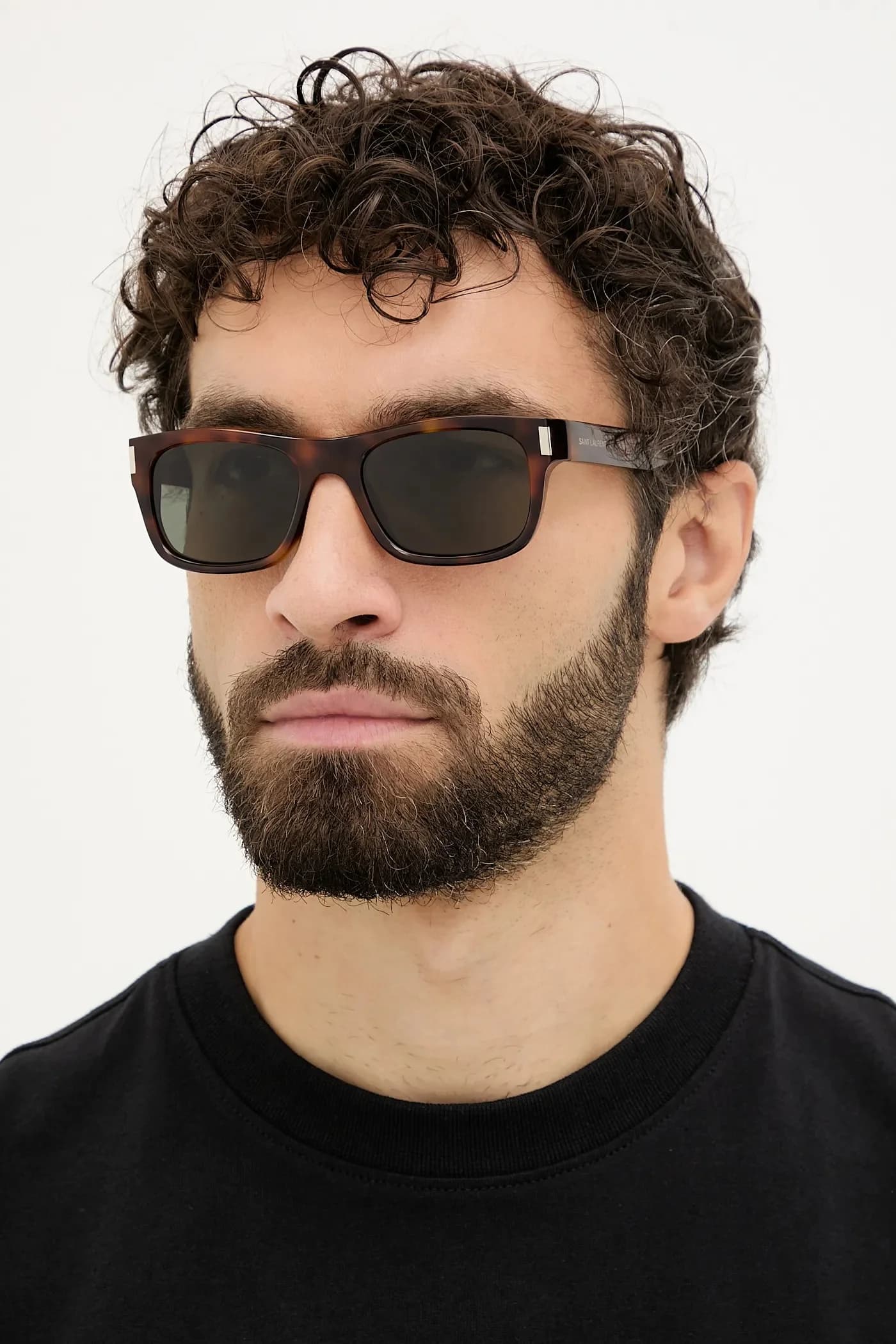 Солнцезащитные очки - фото 2