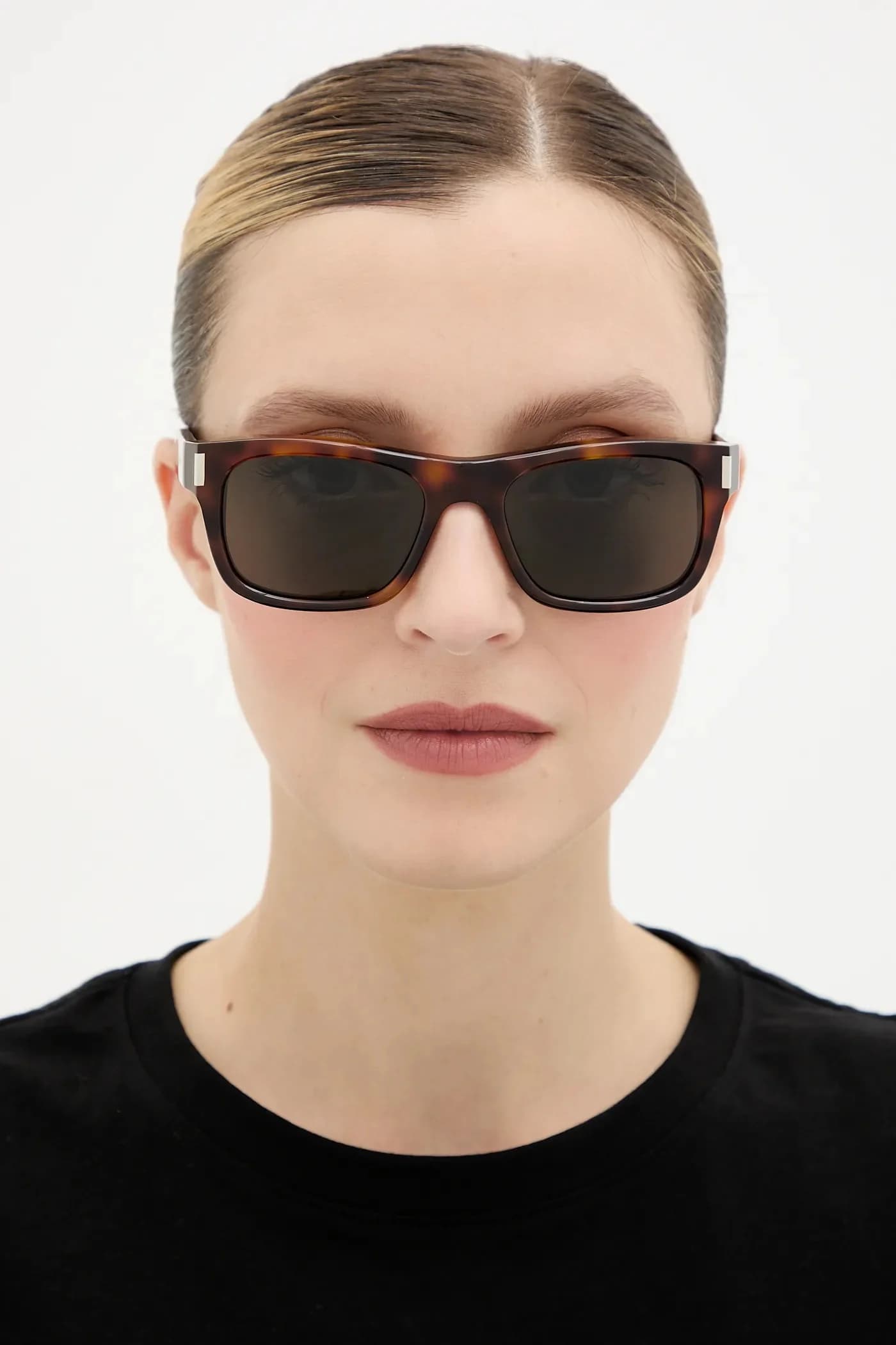 Солнцезащитные очки - фото 8