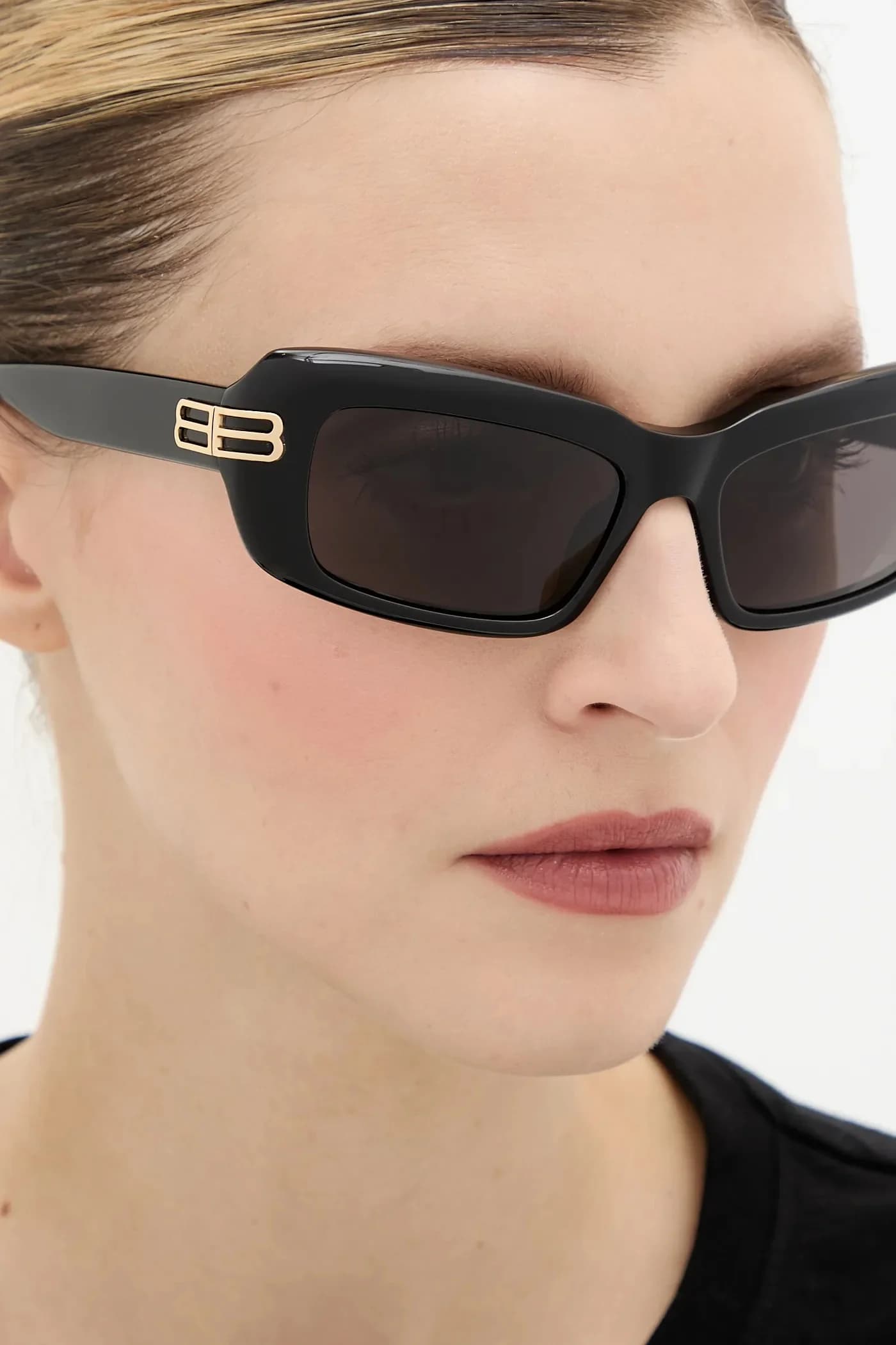 Солнцезащитные очки - фото 7