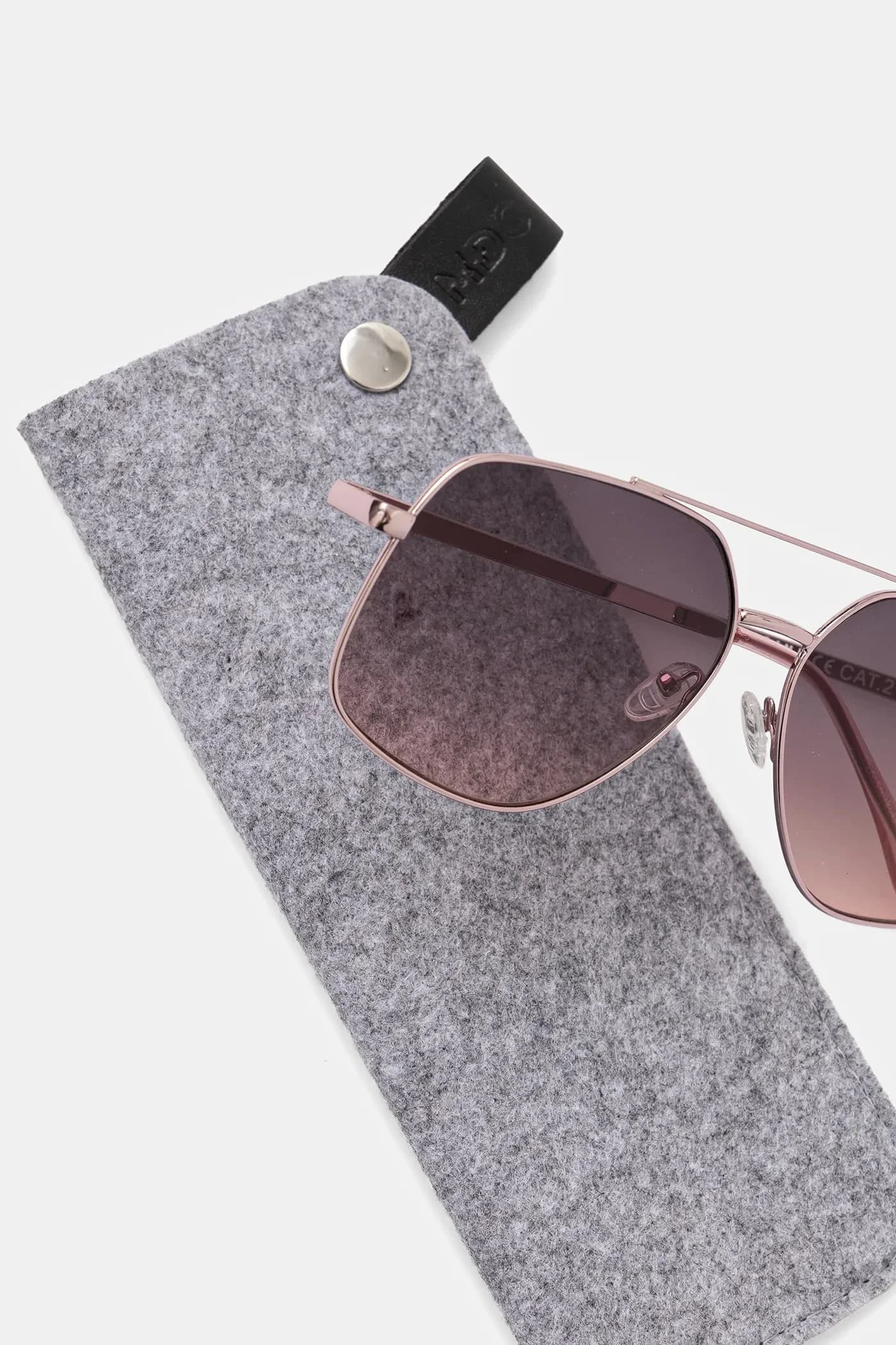 Солнцезащитные очки - фото 4