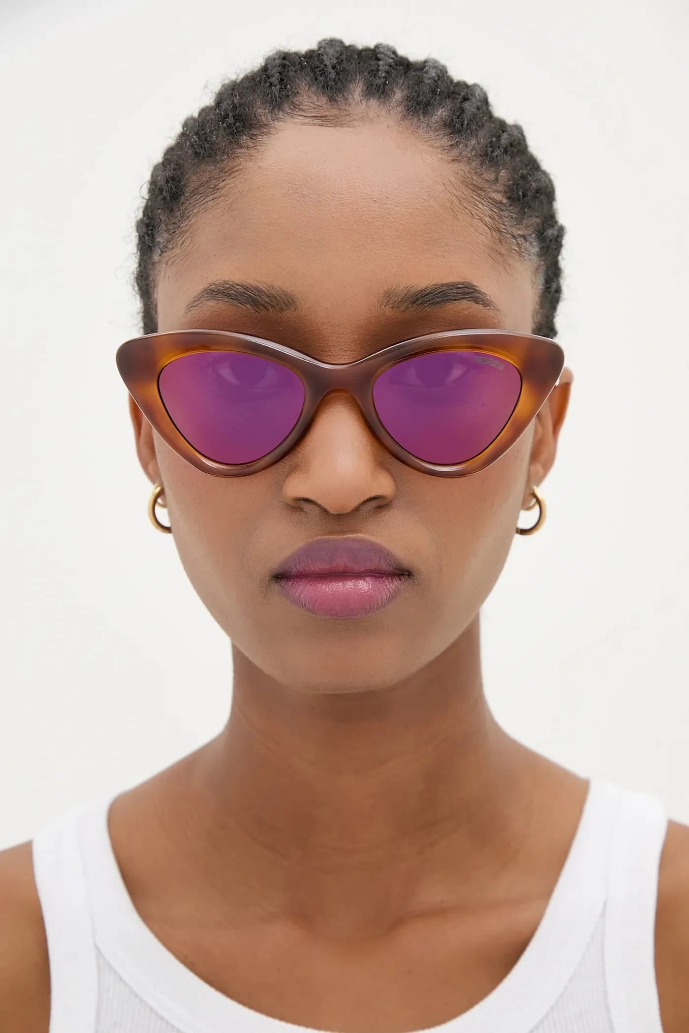 Солнцезащитные очки - фото 11