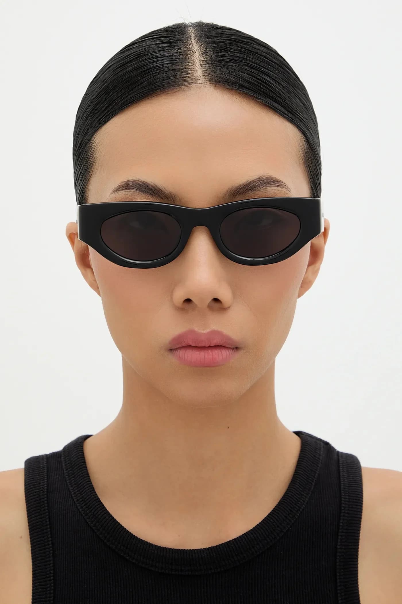 Солнцезащитные очки - фото 6