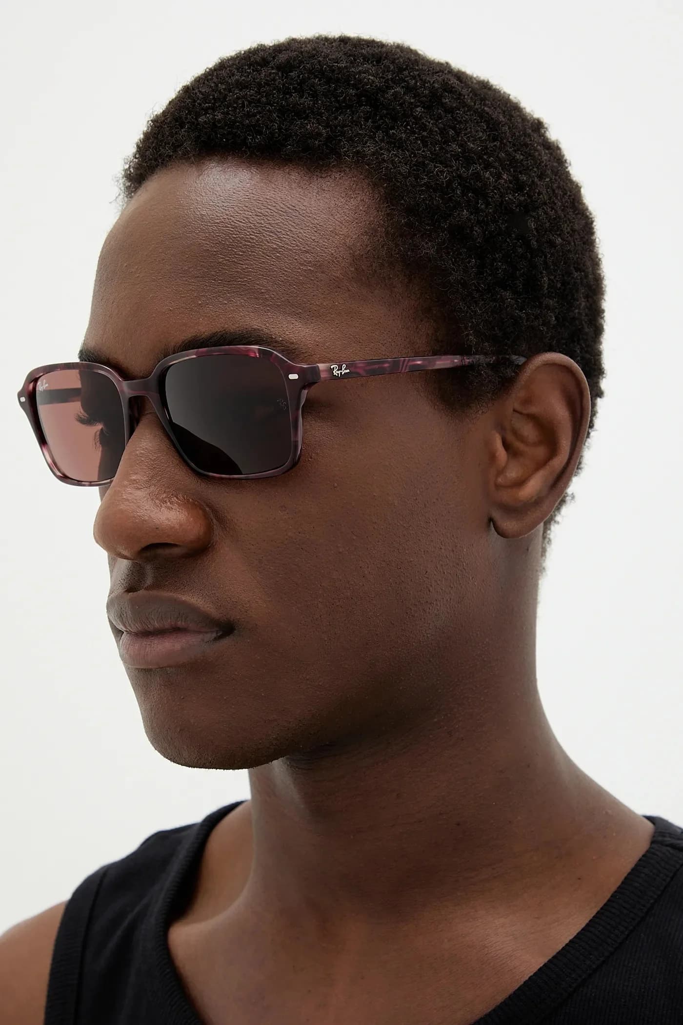 Солнцезащитные очки - фото 2