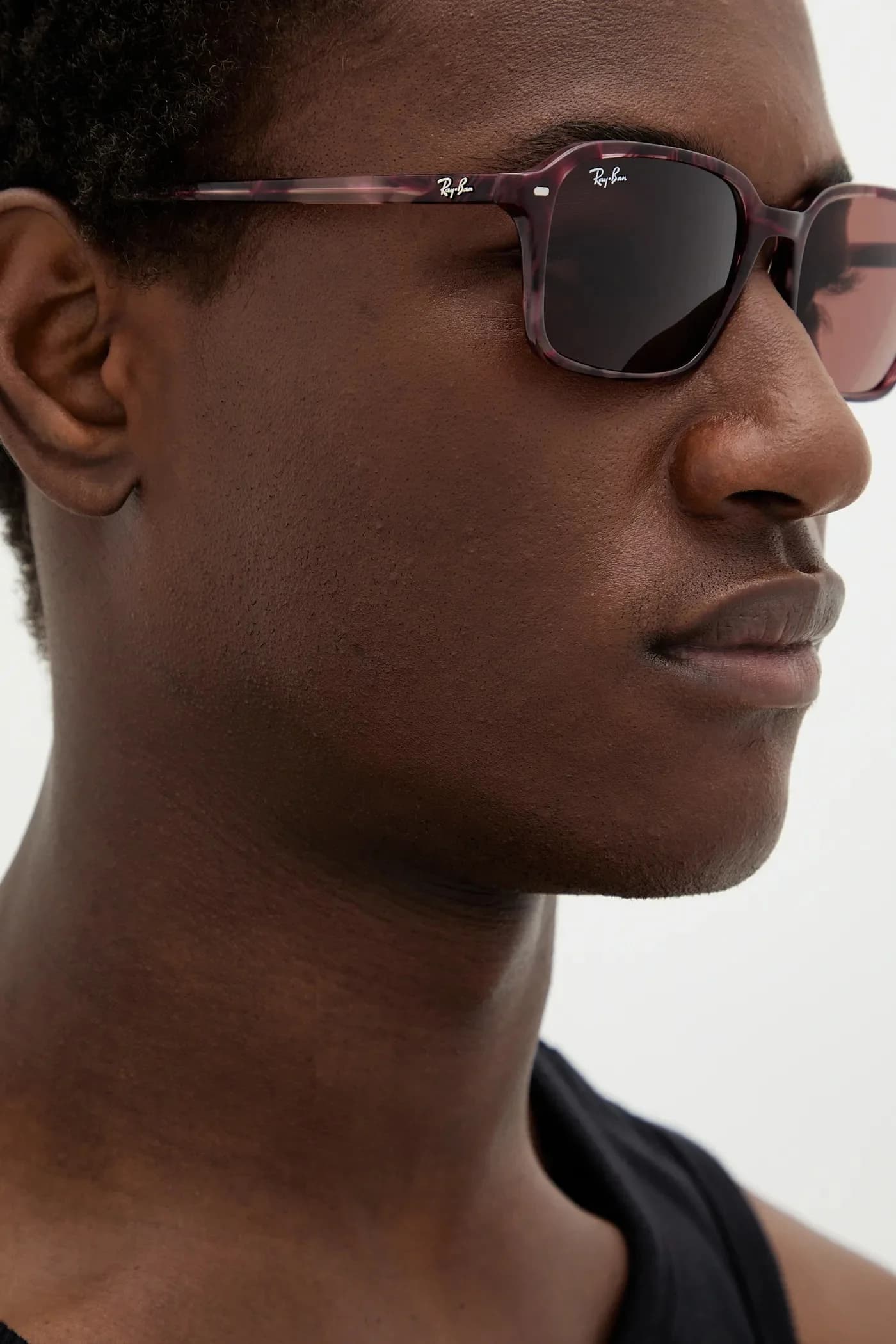 Солнцезащитные очки - фото 9