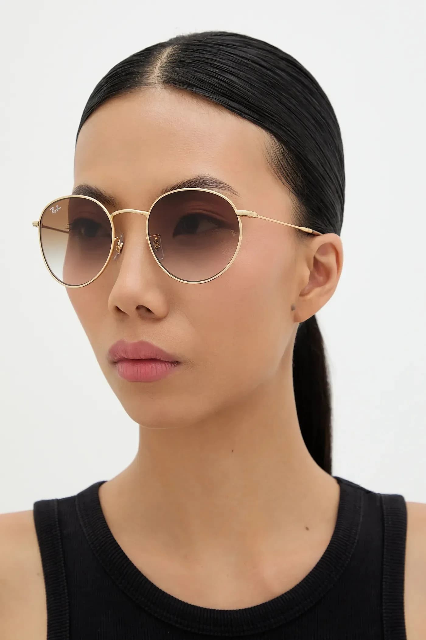 Солнцезащитные очки - фото 3