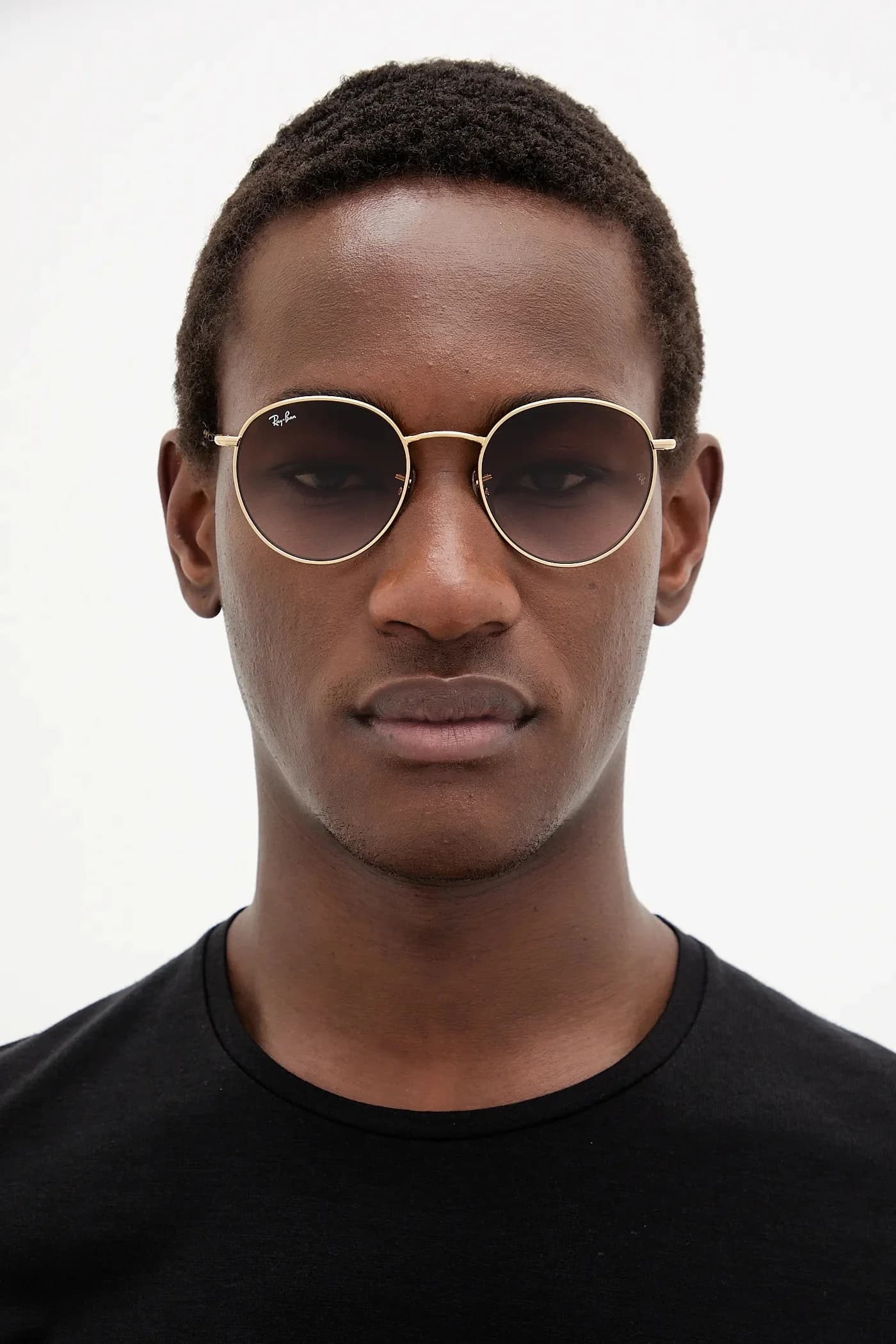 Солнцезащитные очки - фото 9