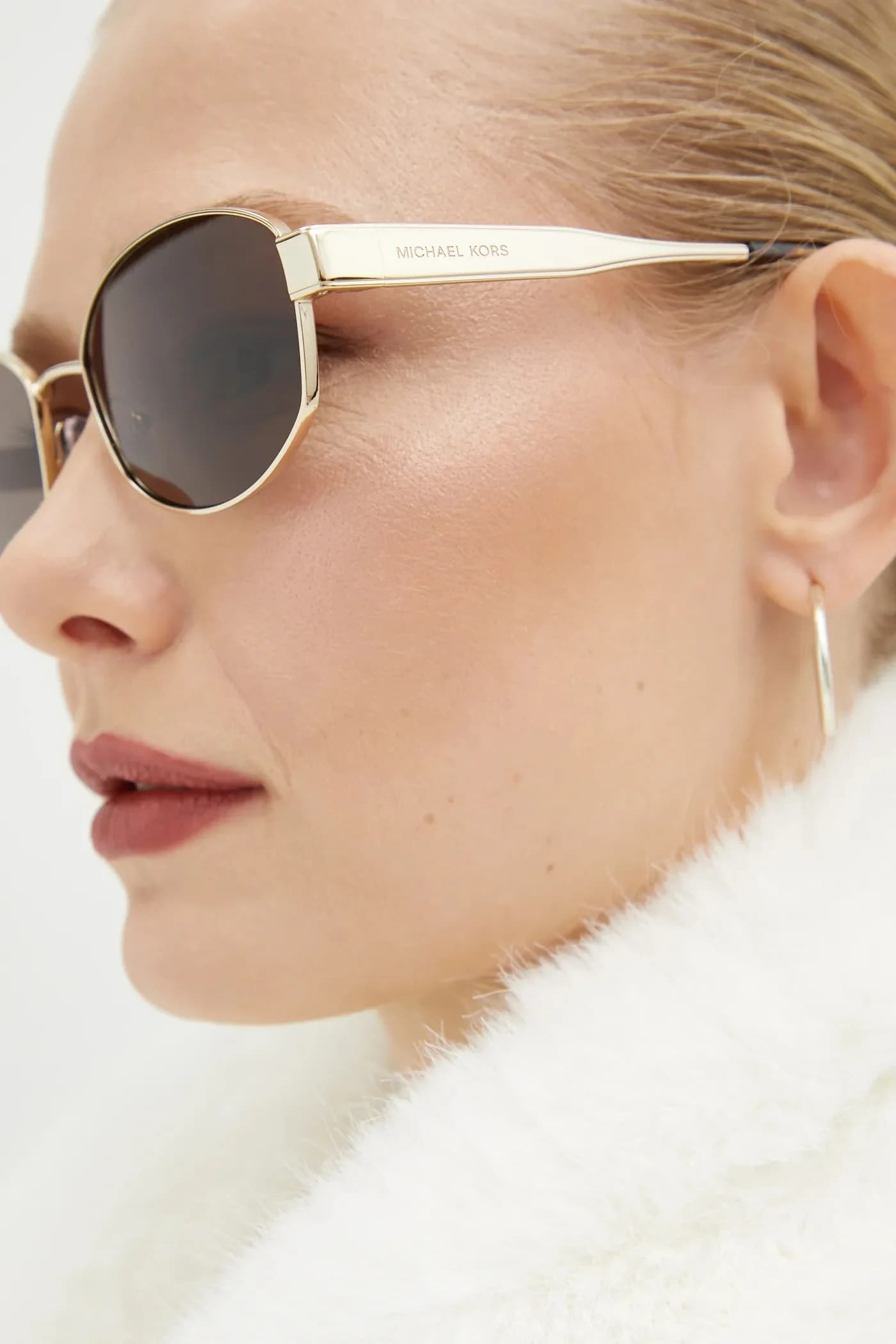 Солнцезащитные очки - фото 9