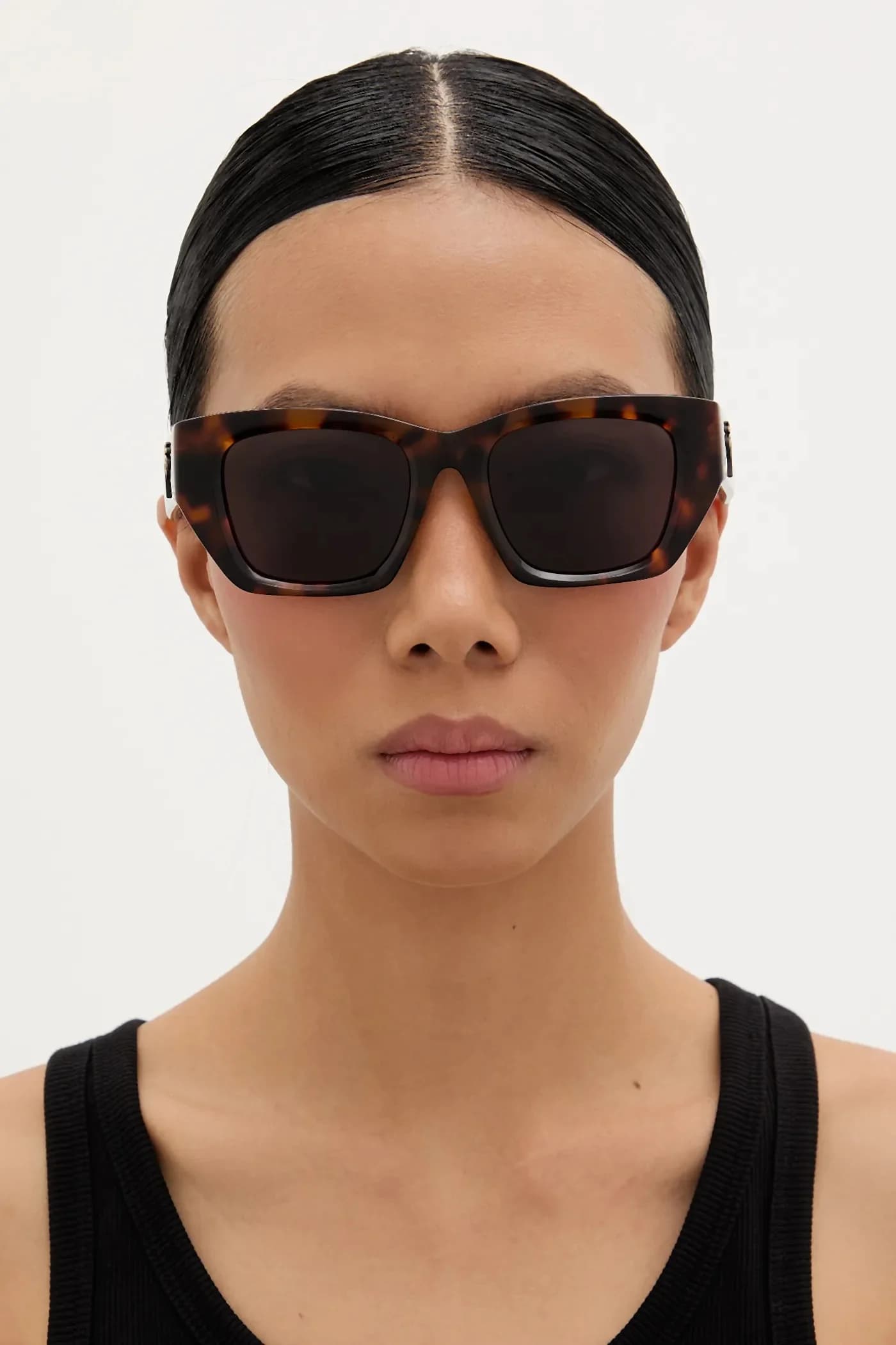 Солнцезащитные очки - фото 5