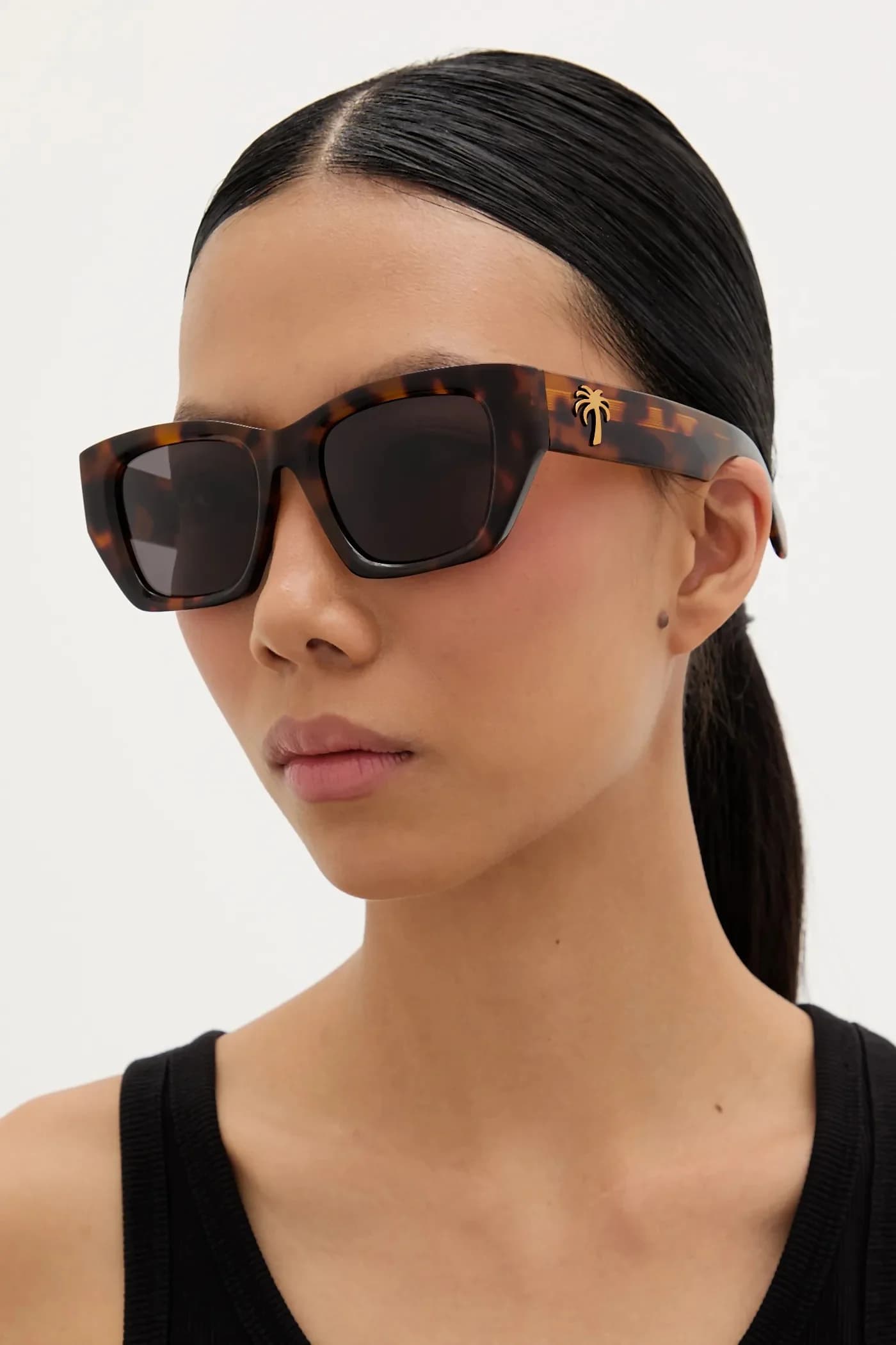 Солнцезащитные очки - фото 8