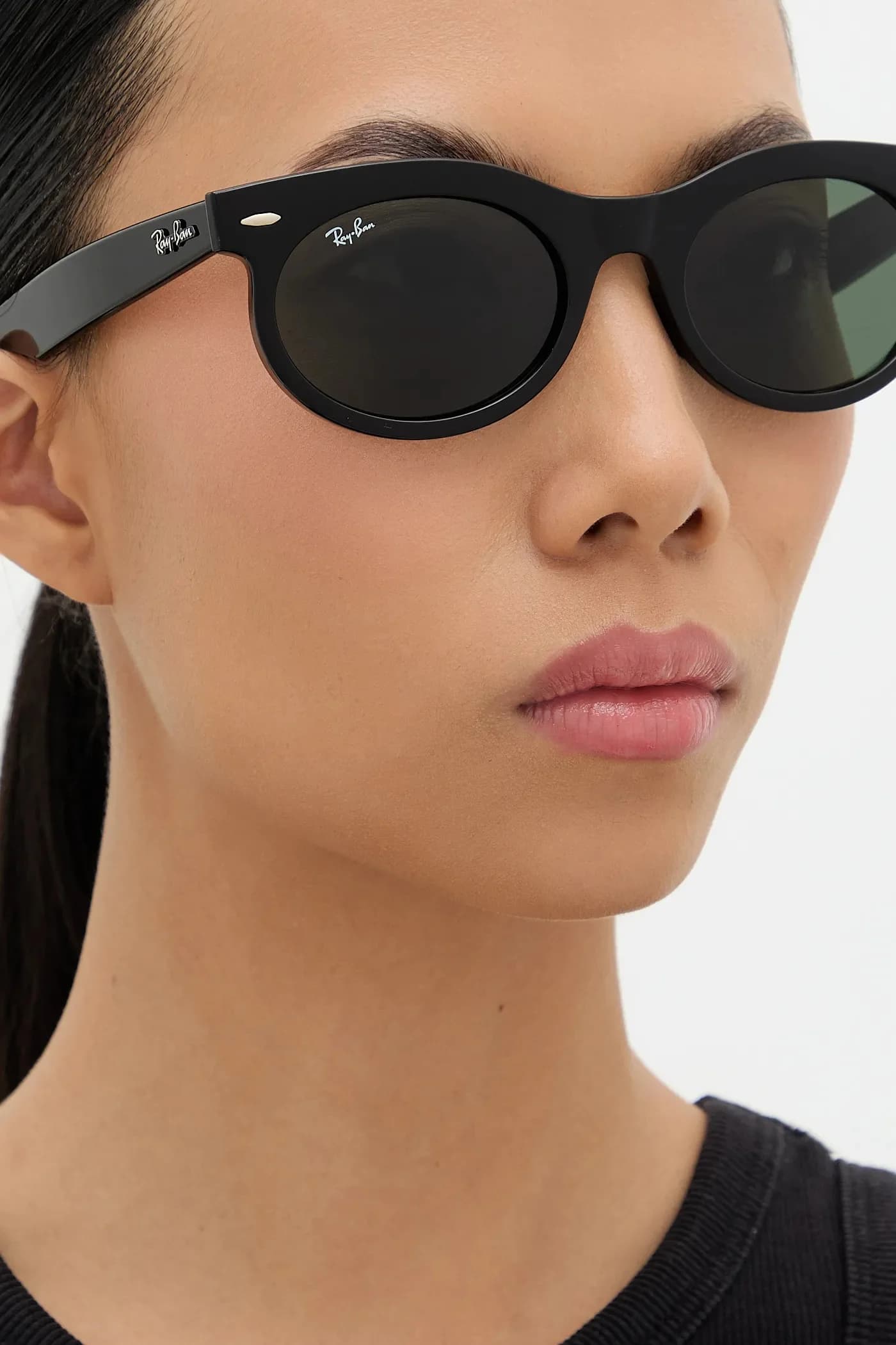 Солнцезащитные очки - фото 13