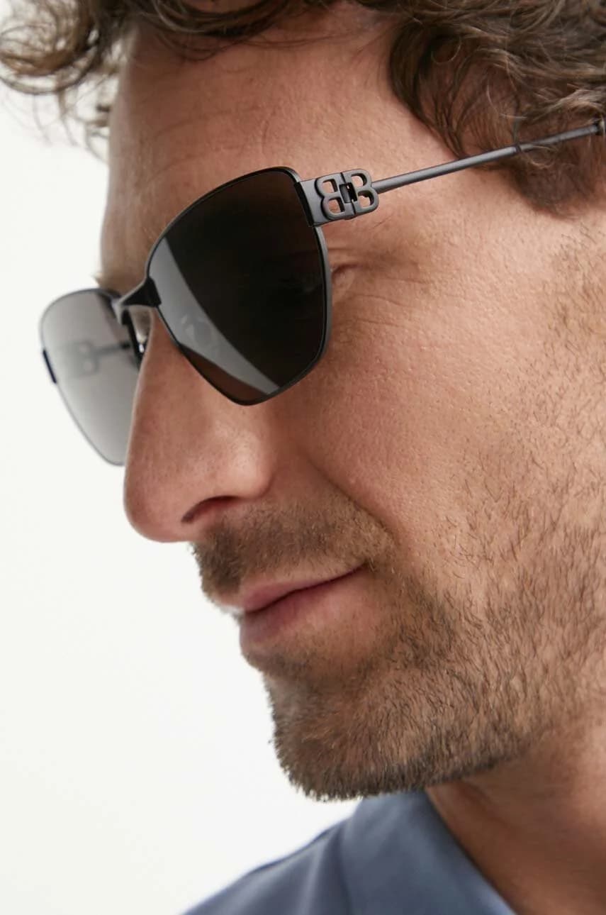 Солнцезащитные очки - фото 7