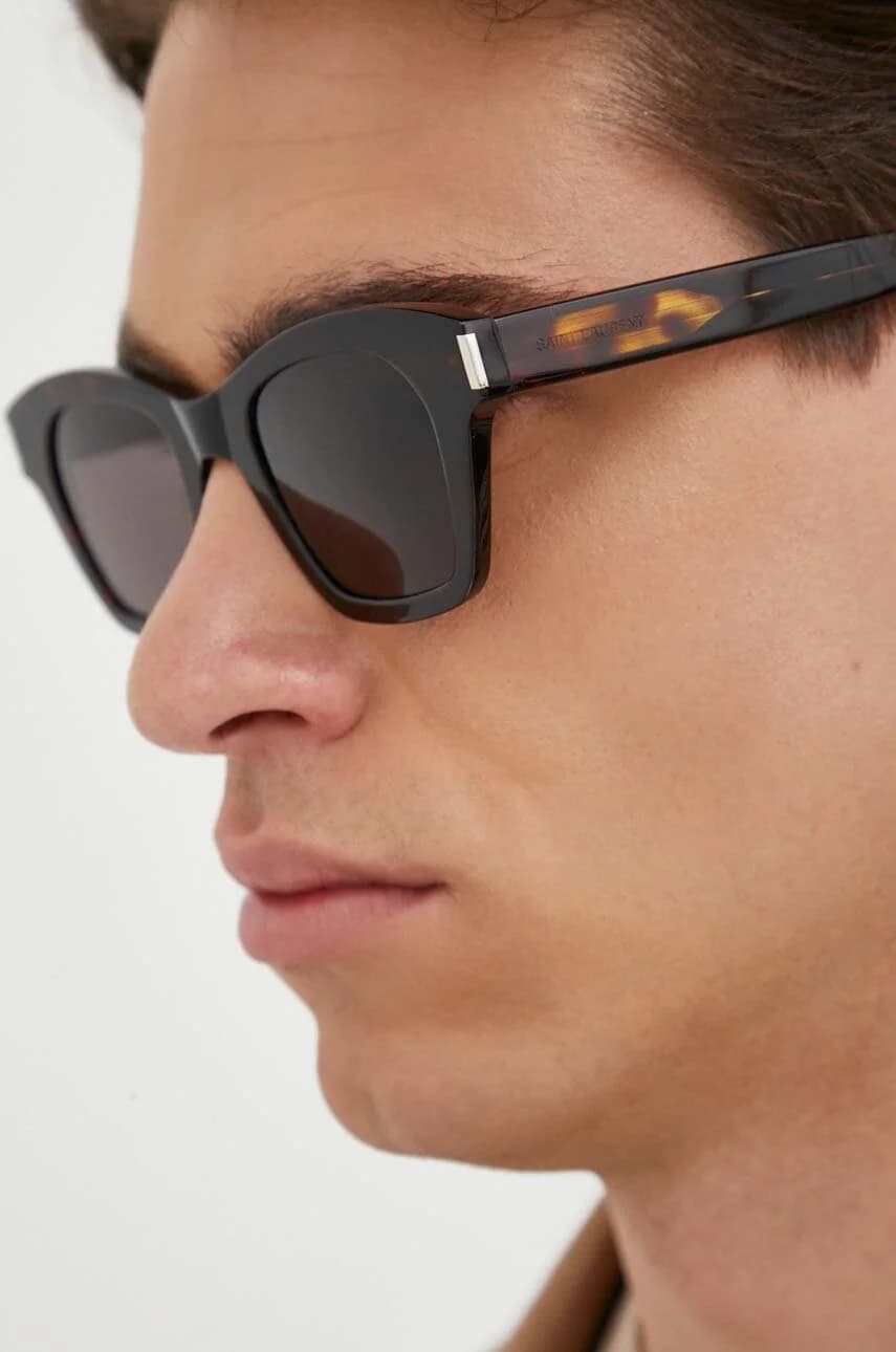 Солнцезащитные очки - фото 5