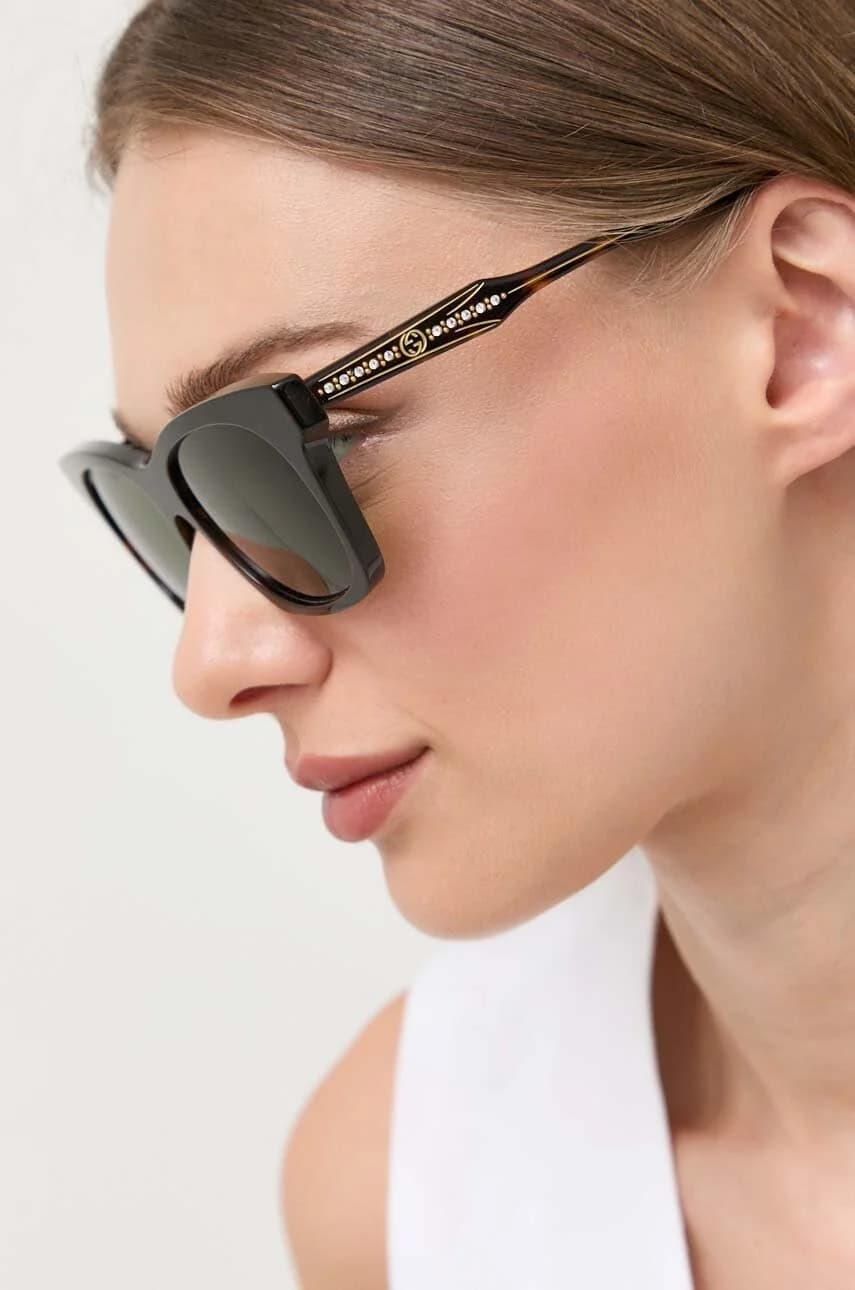 Солнцезащитные очки - фото 5