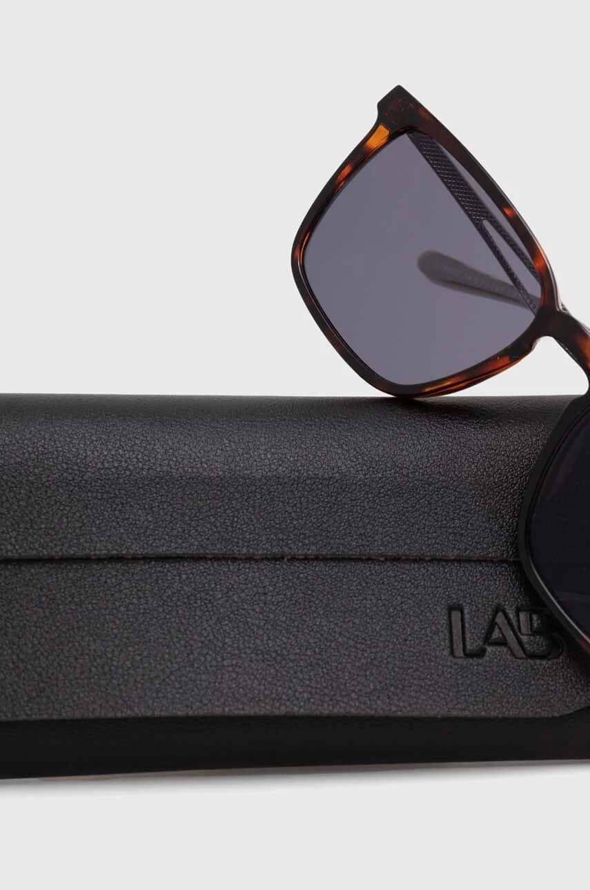 Солнцезащитные очки - фото 4