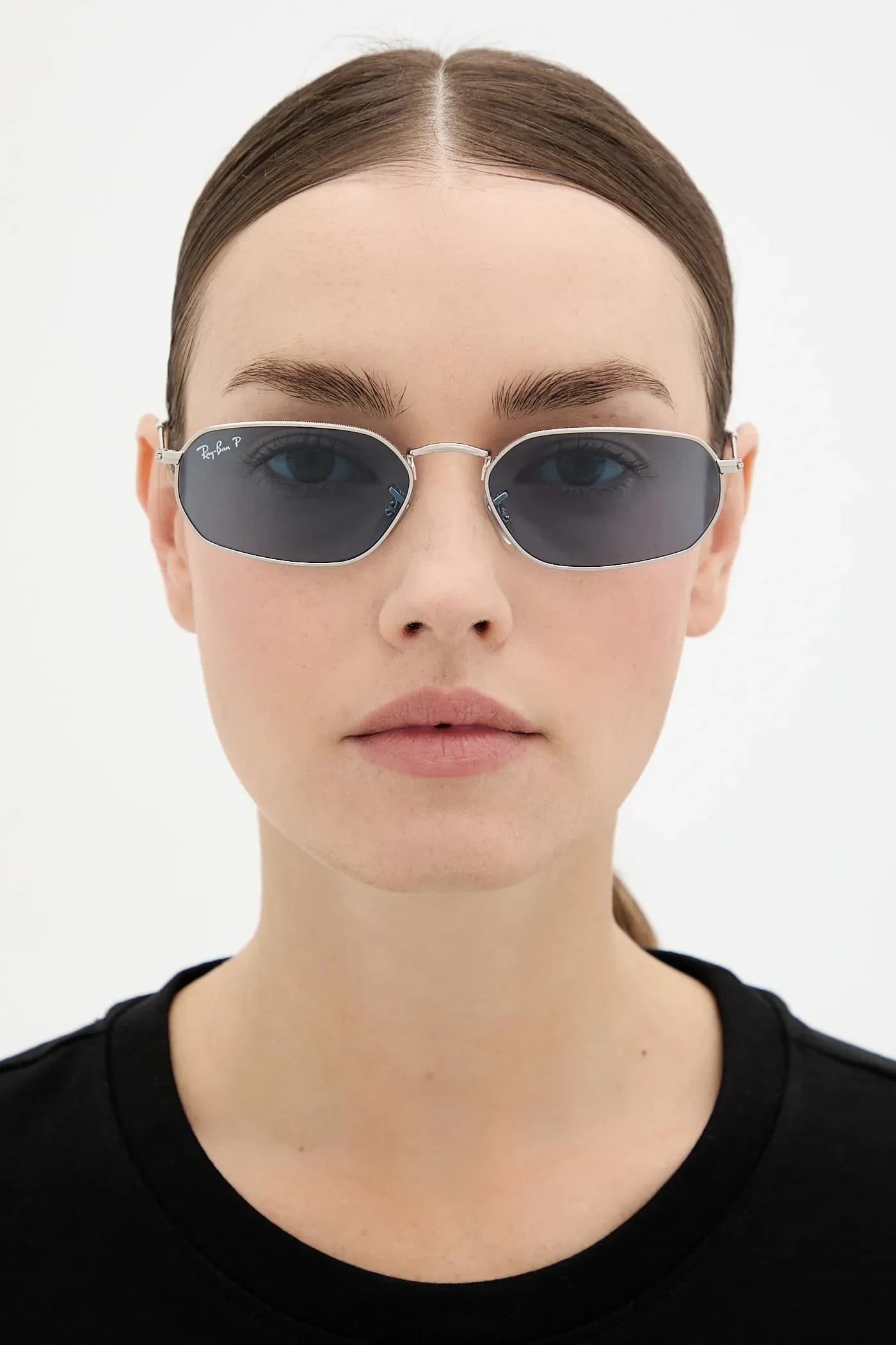 Солнцезащитные очки - фото 10