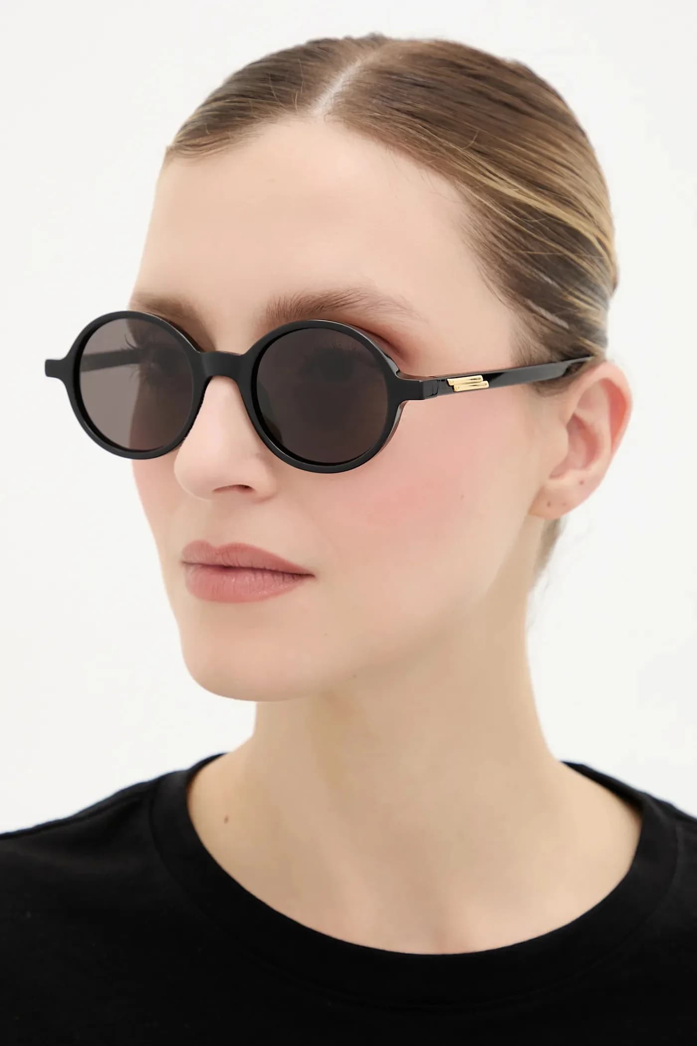 Солнцезащитные очки - фото 3