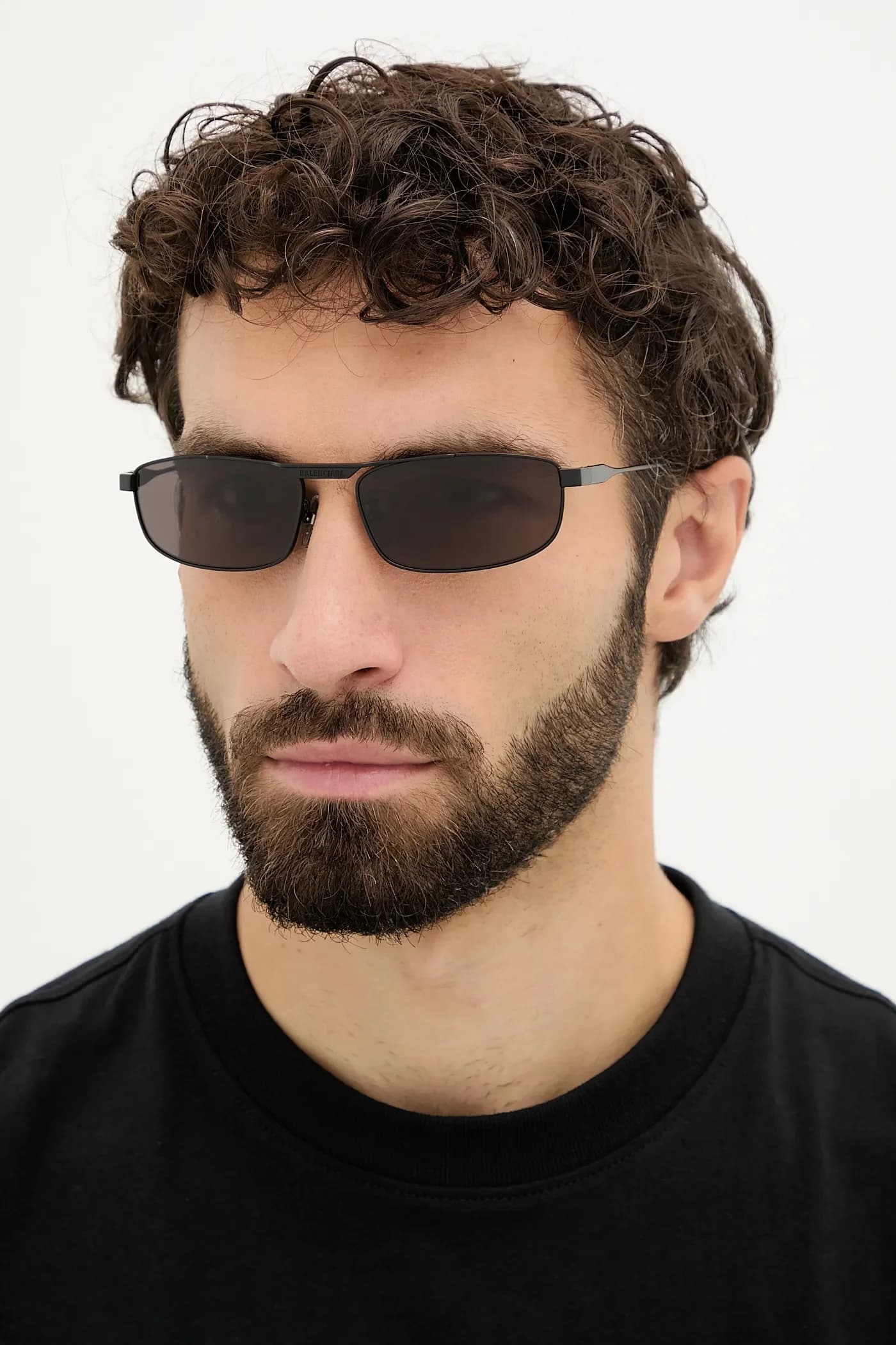 Солнцезащитные очки - фото 2