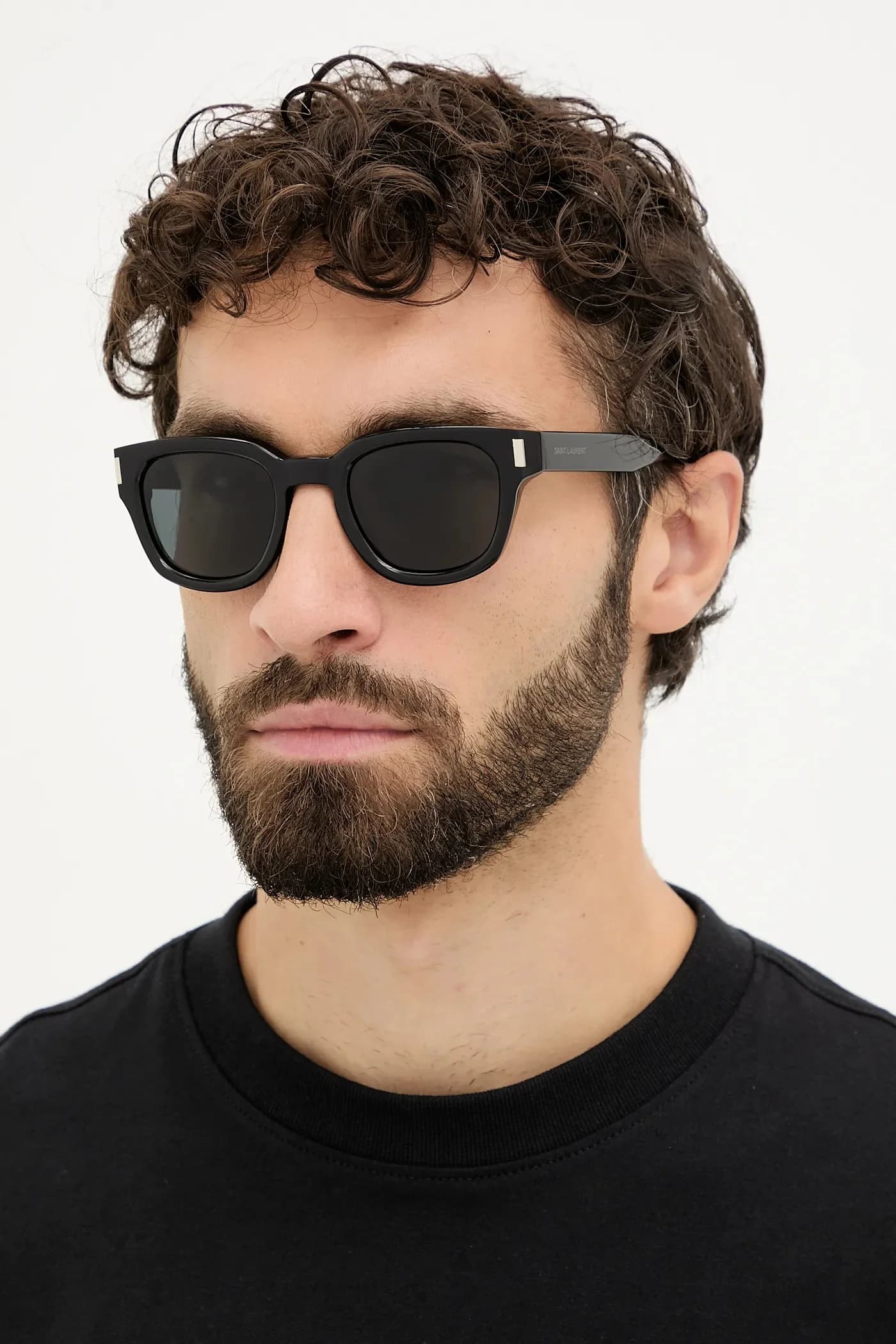 Солнцезащитные очки - фото 2