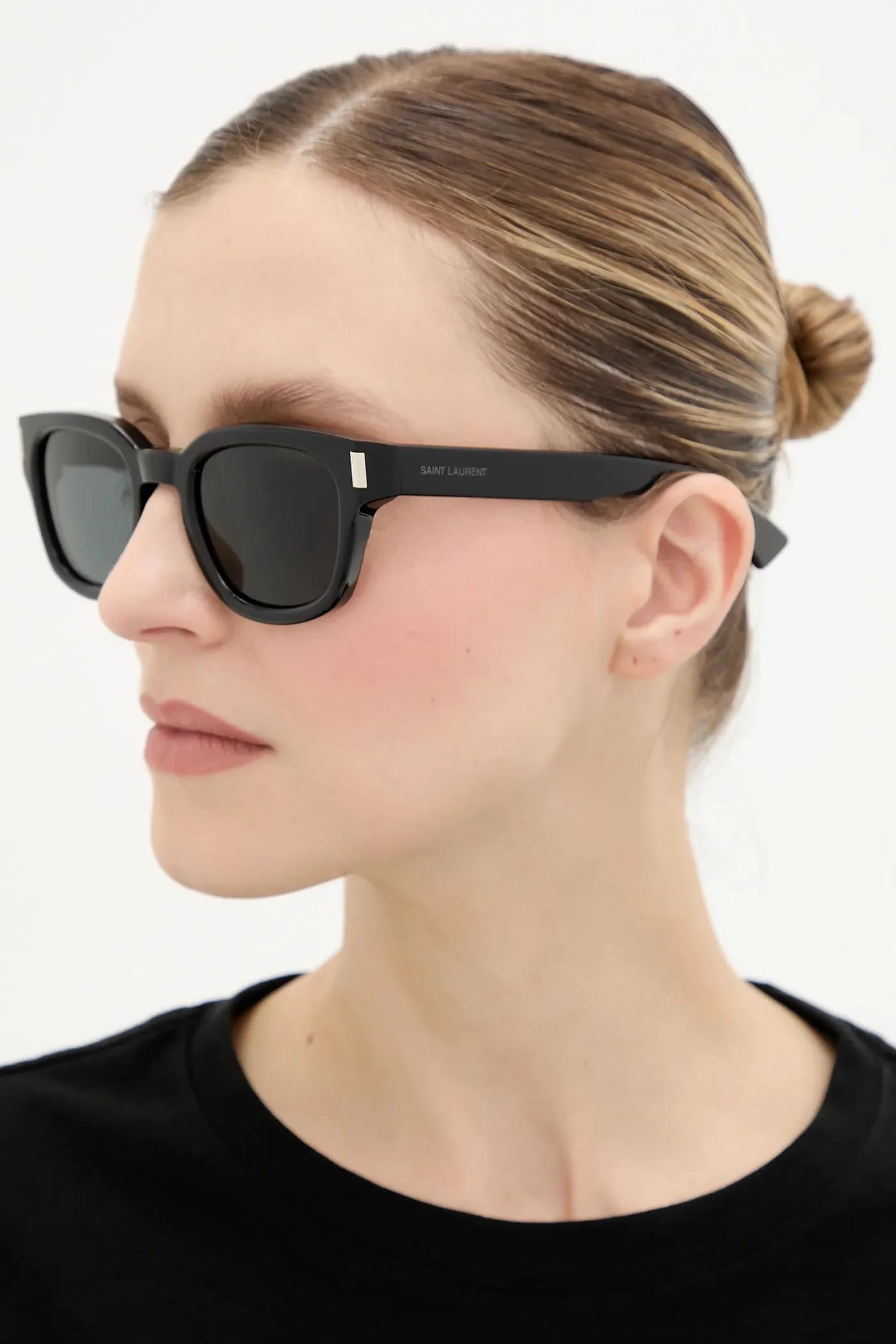 Солнцезащитные очки - фото 3