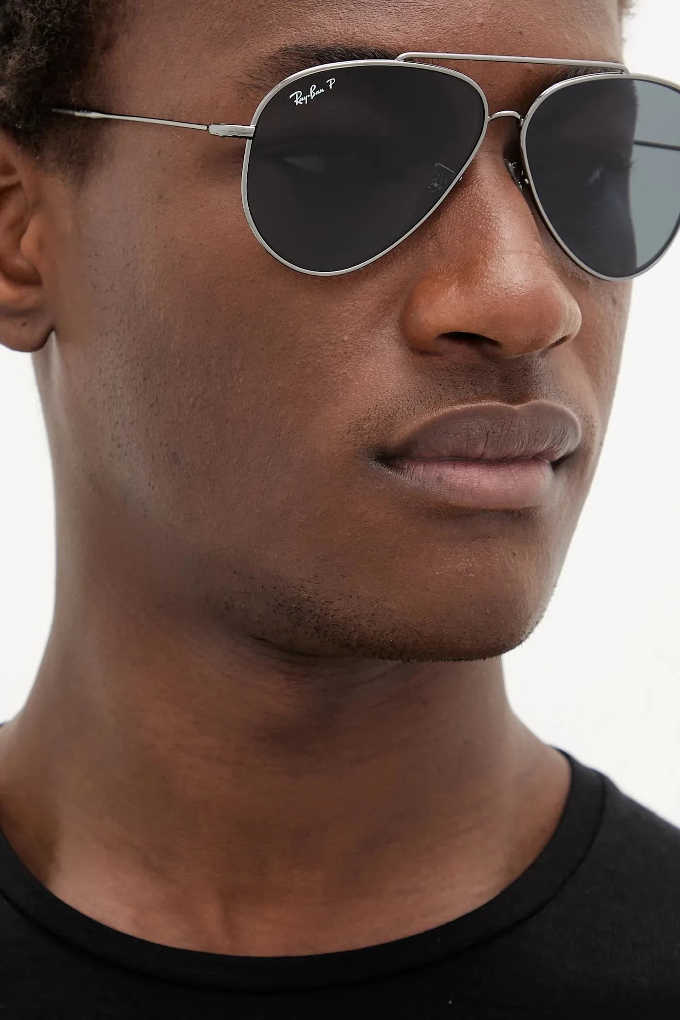 Солнцезащитные очки - фото 9