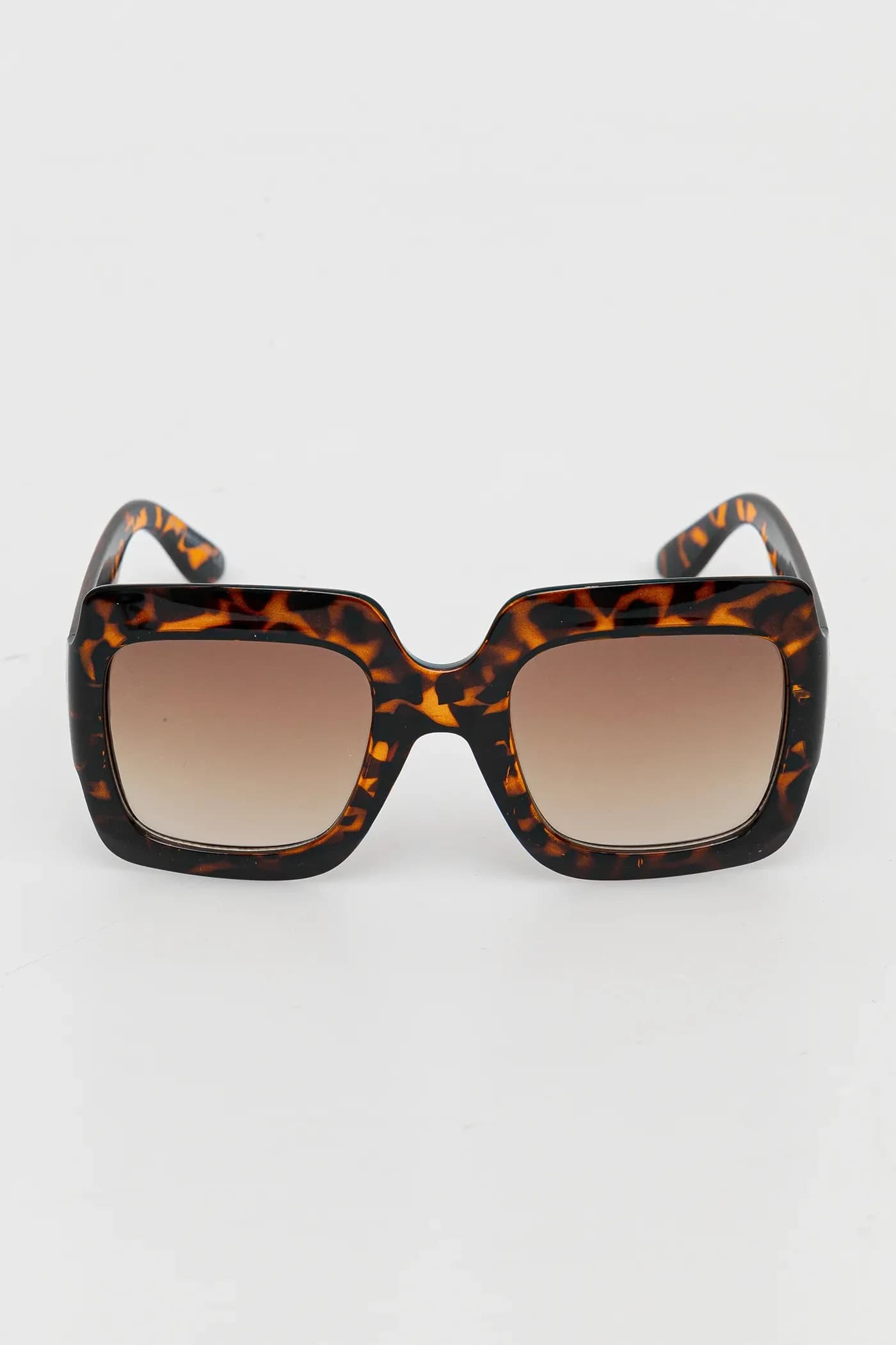 Солнцезащитные очки - фото 2