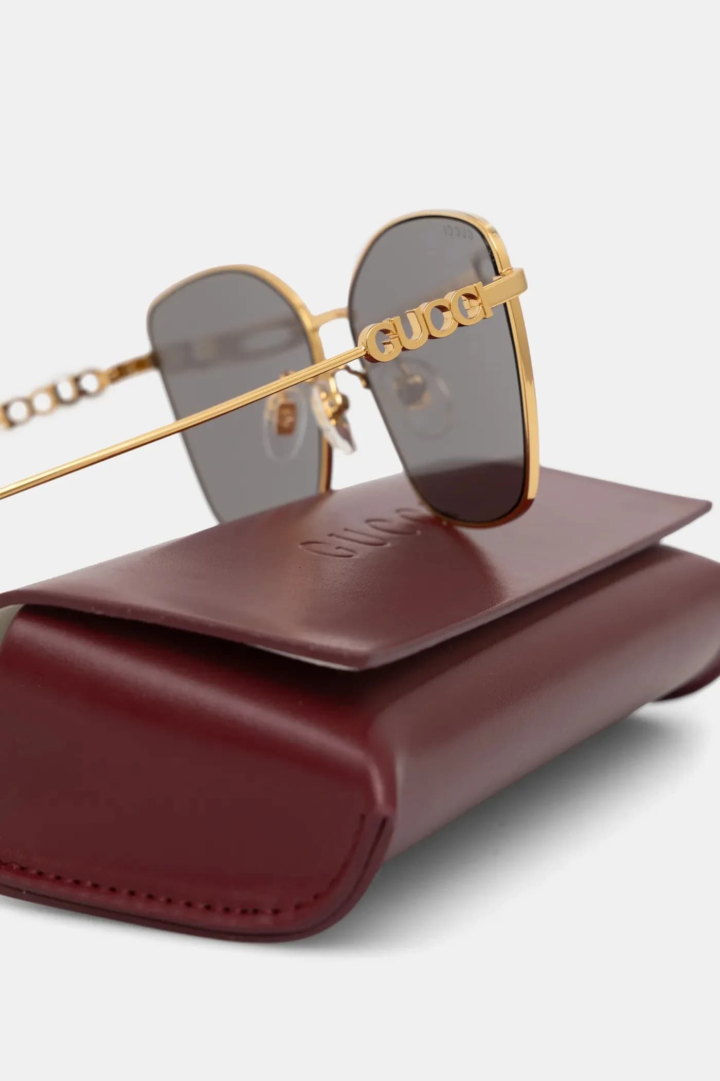 Солнцезащитные очки - фото 4