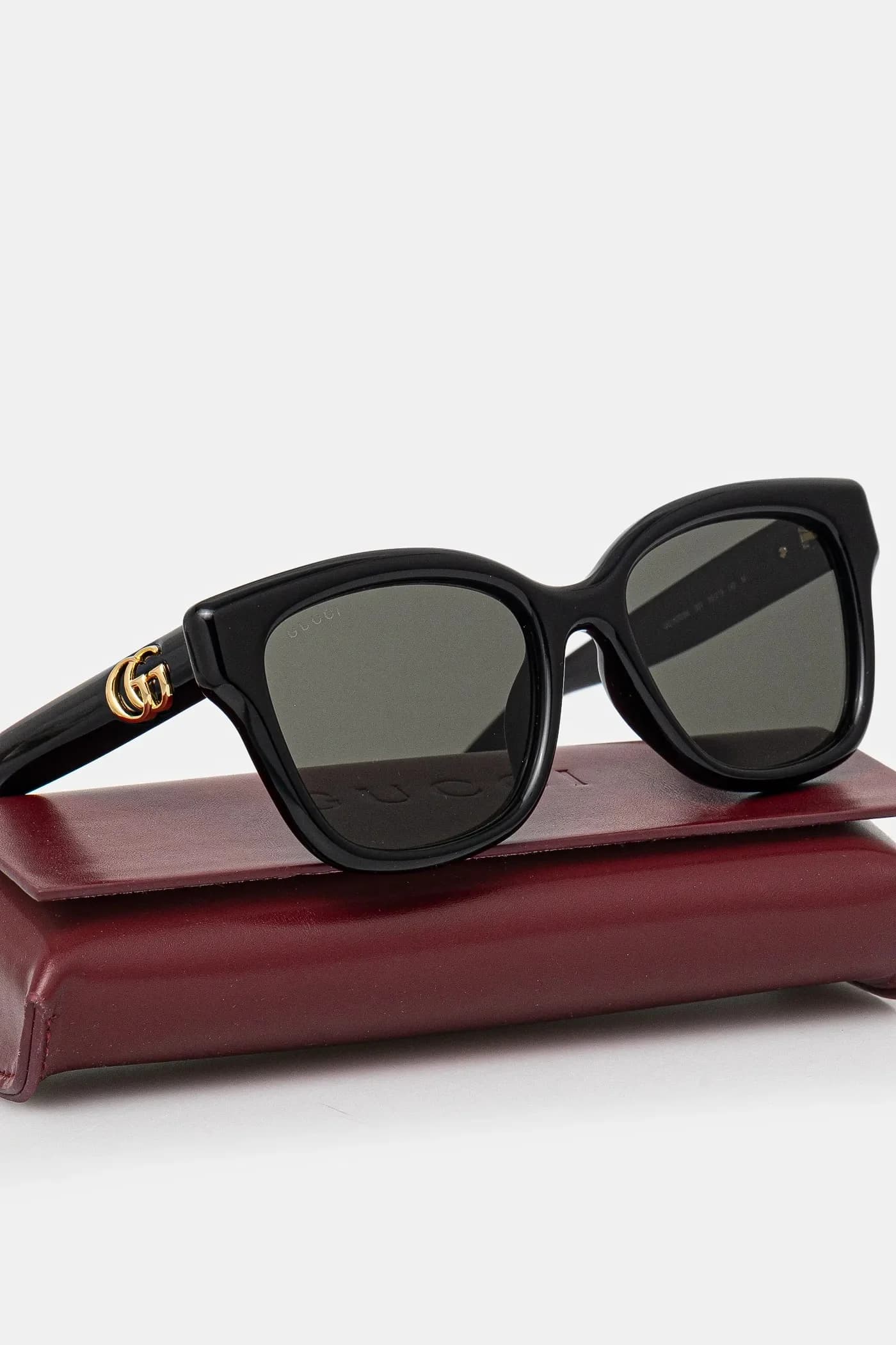 Солнцезащитные очки - фото 4