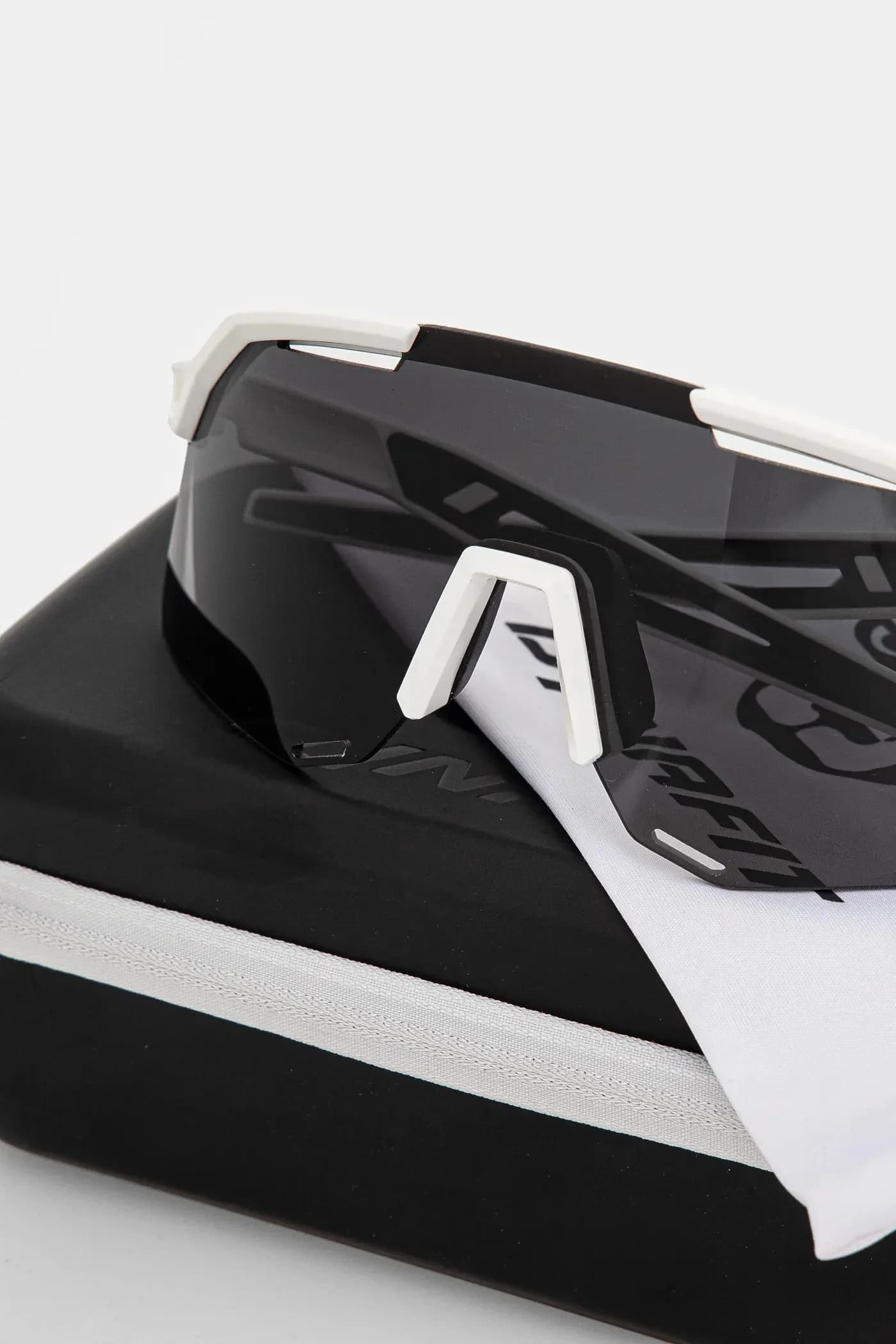 Ультра солнцезащитные очки - фото 4