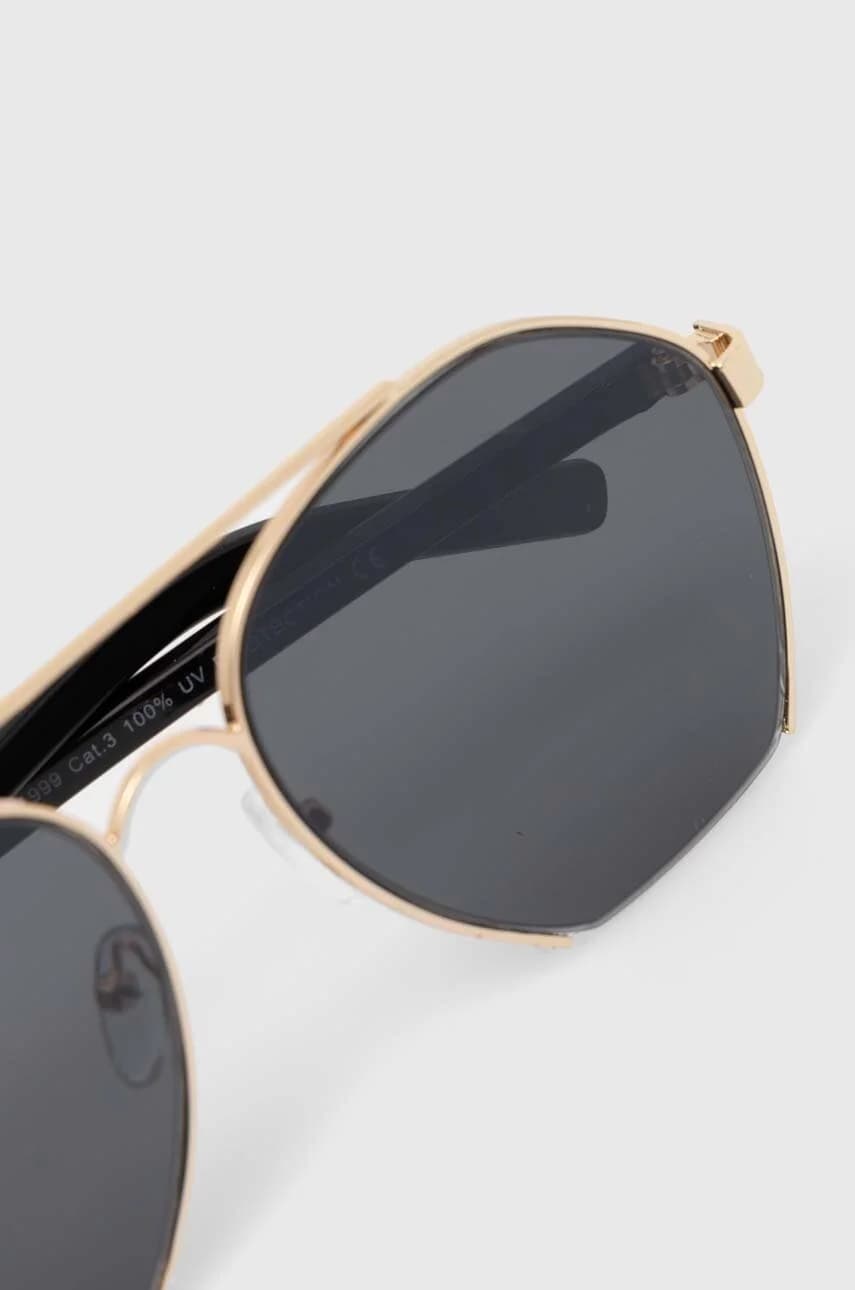 Солнцезащитные очки - фото 3