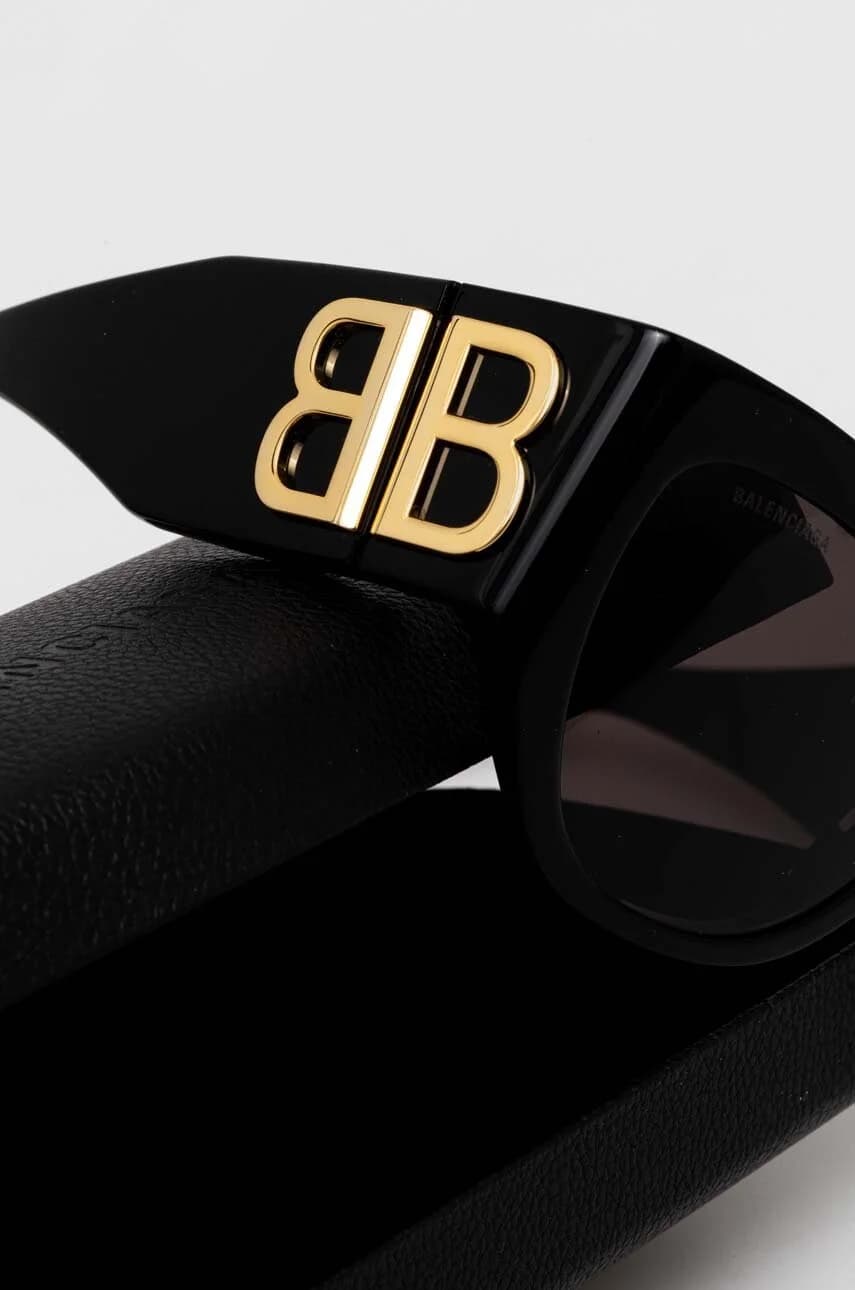 Солнцезащитные очки - фото 4