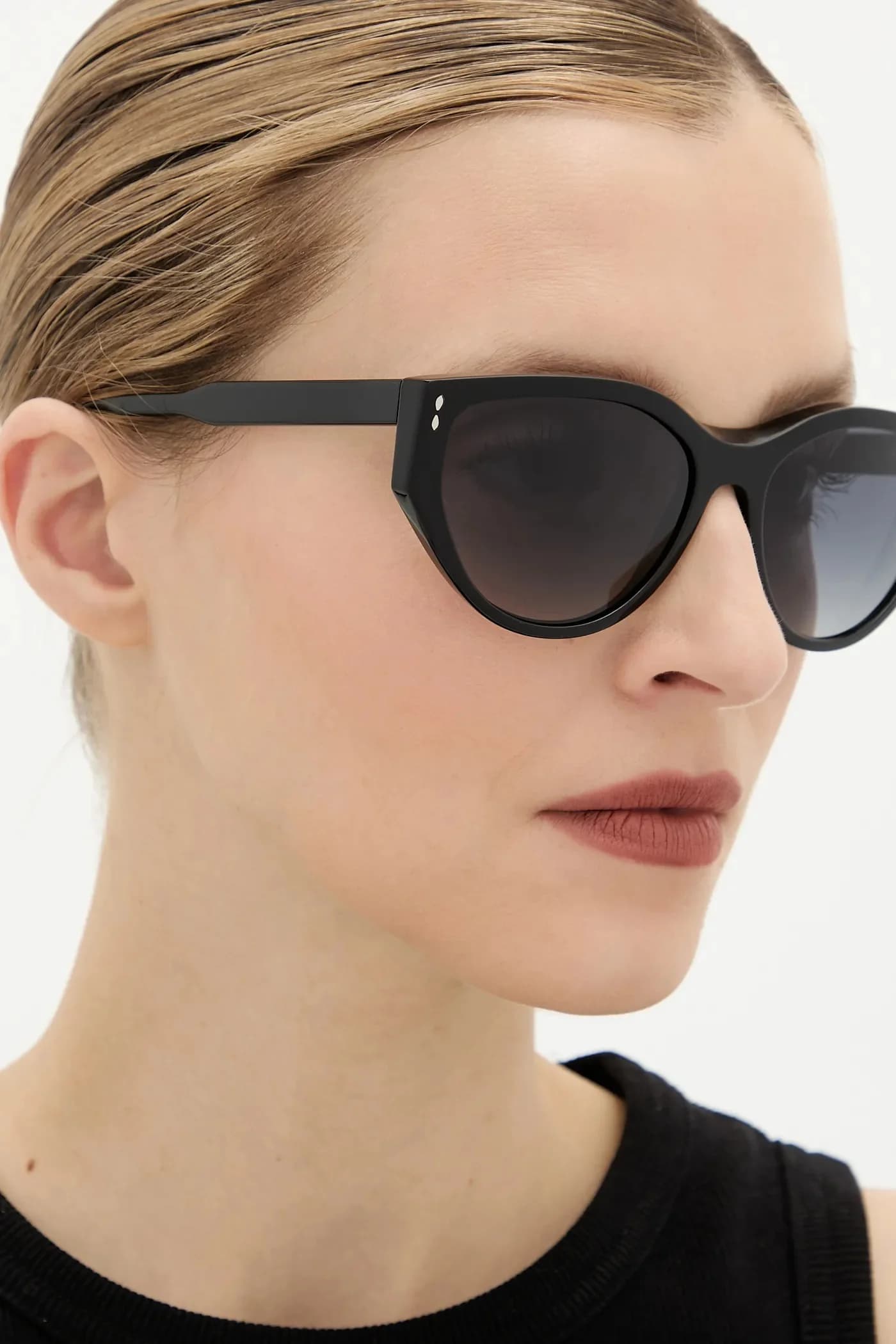 Солнцезащитные очки - фото 7