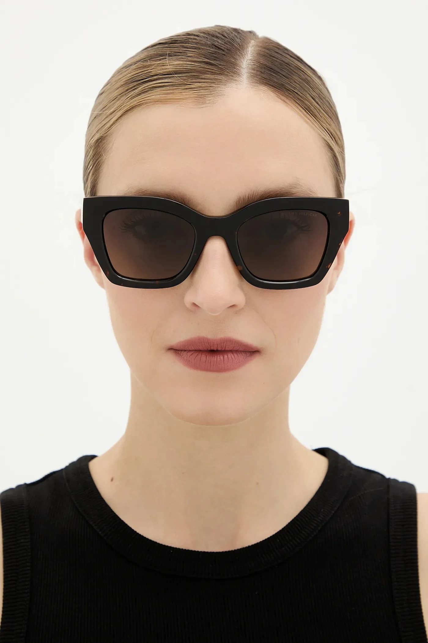 Солнцезащитные очки - фото 7