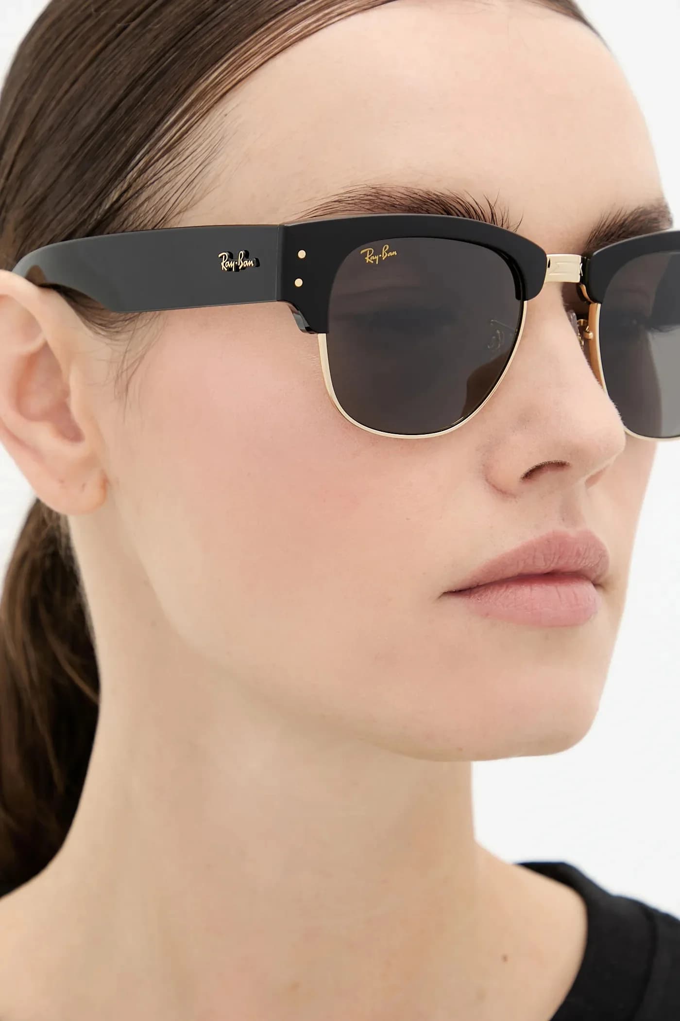 Солнцезащитные очки - фото 11