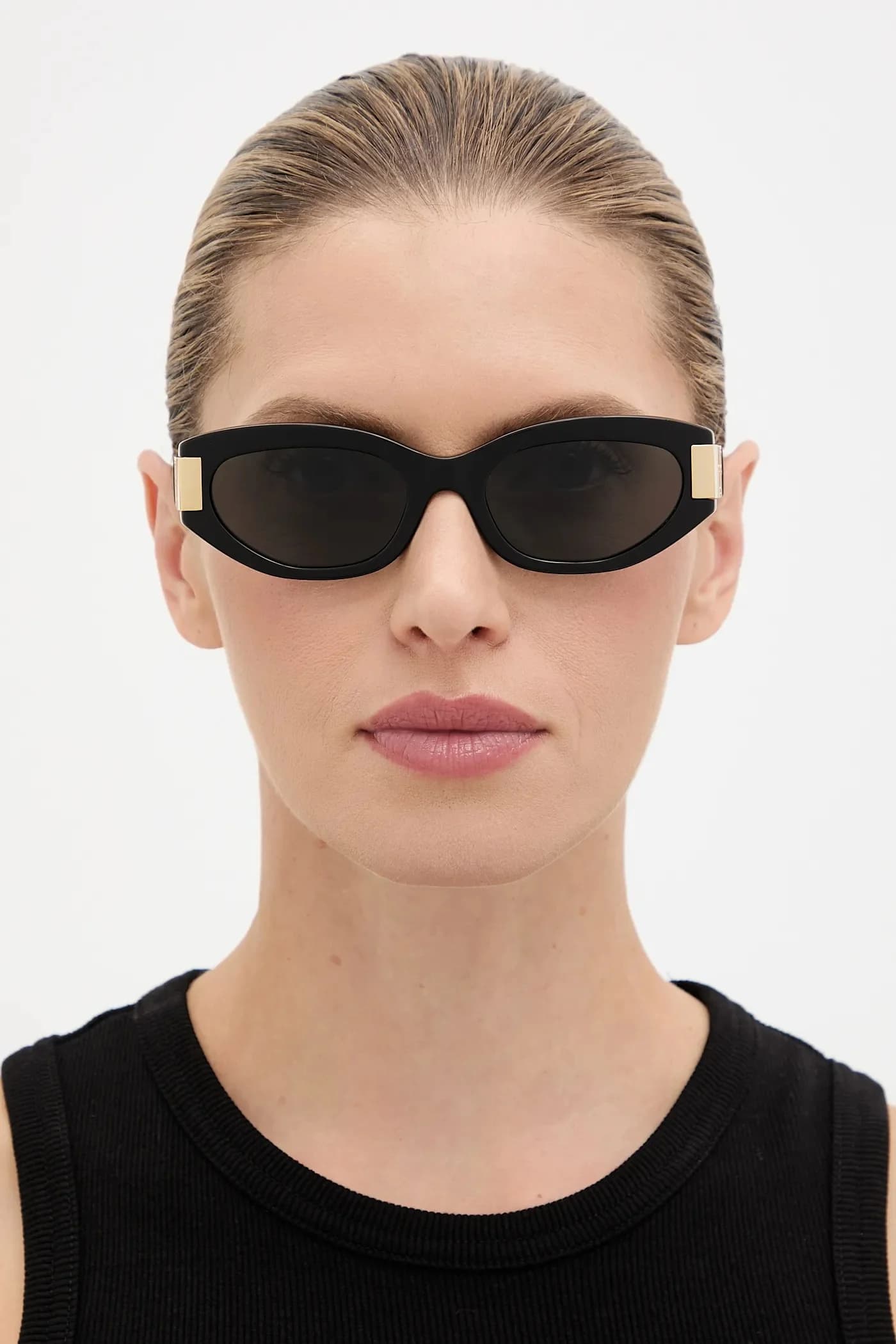 Солнцезащитные очки - фото 7