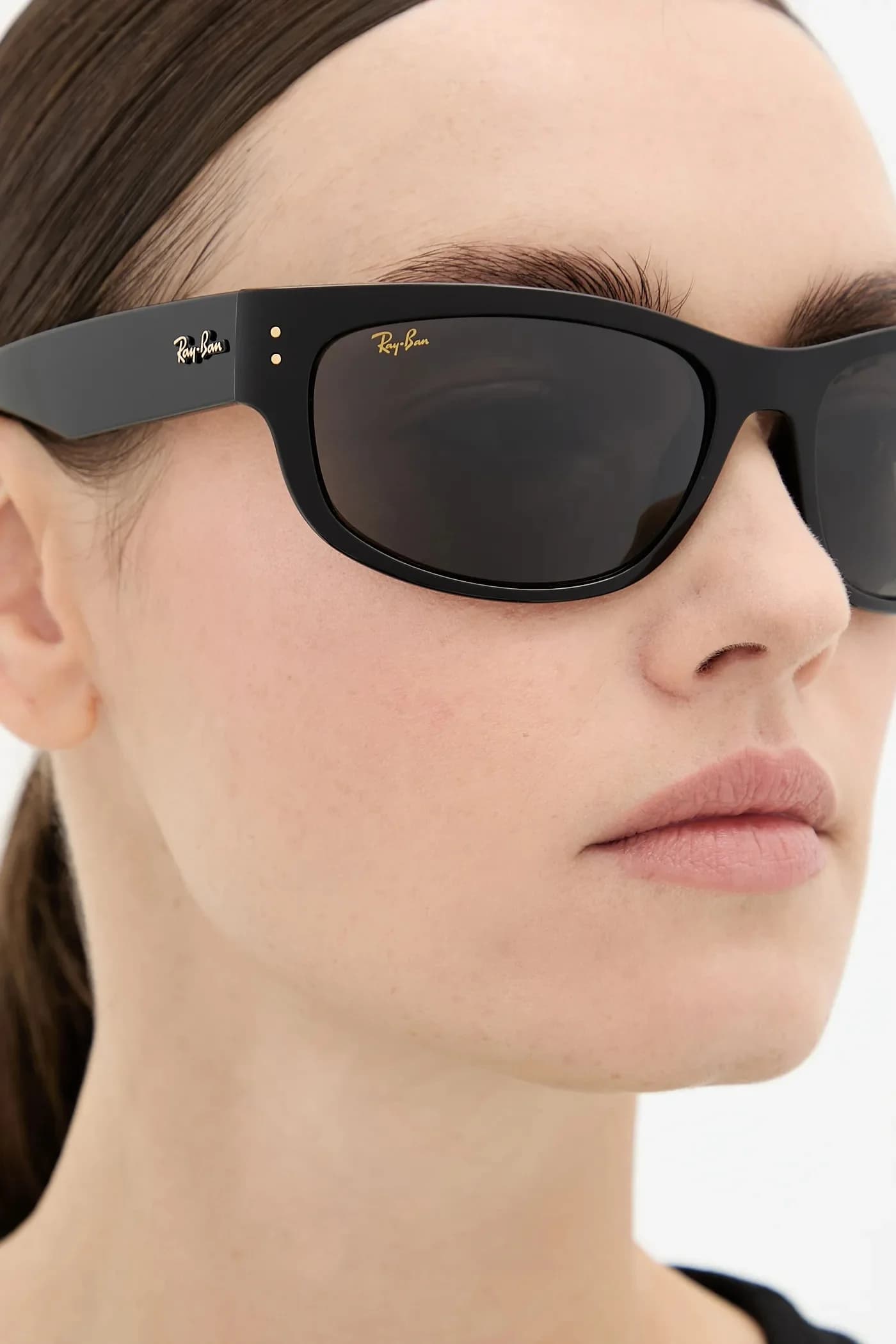 Солнцезащитные очки - фото 11