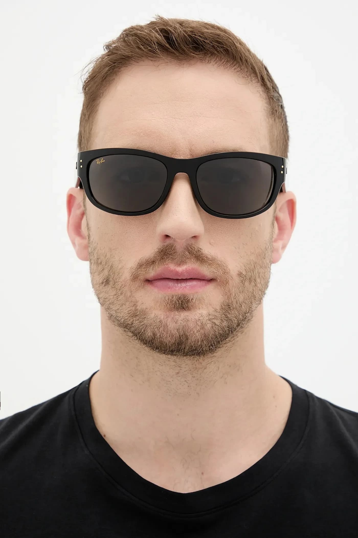 Солнцезащитные очки - фото 8